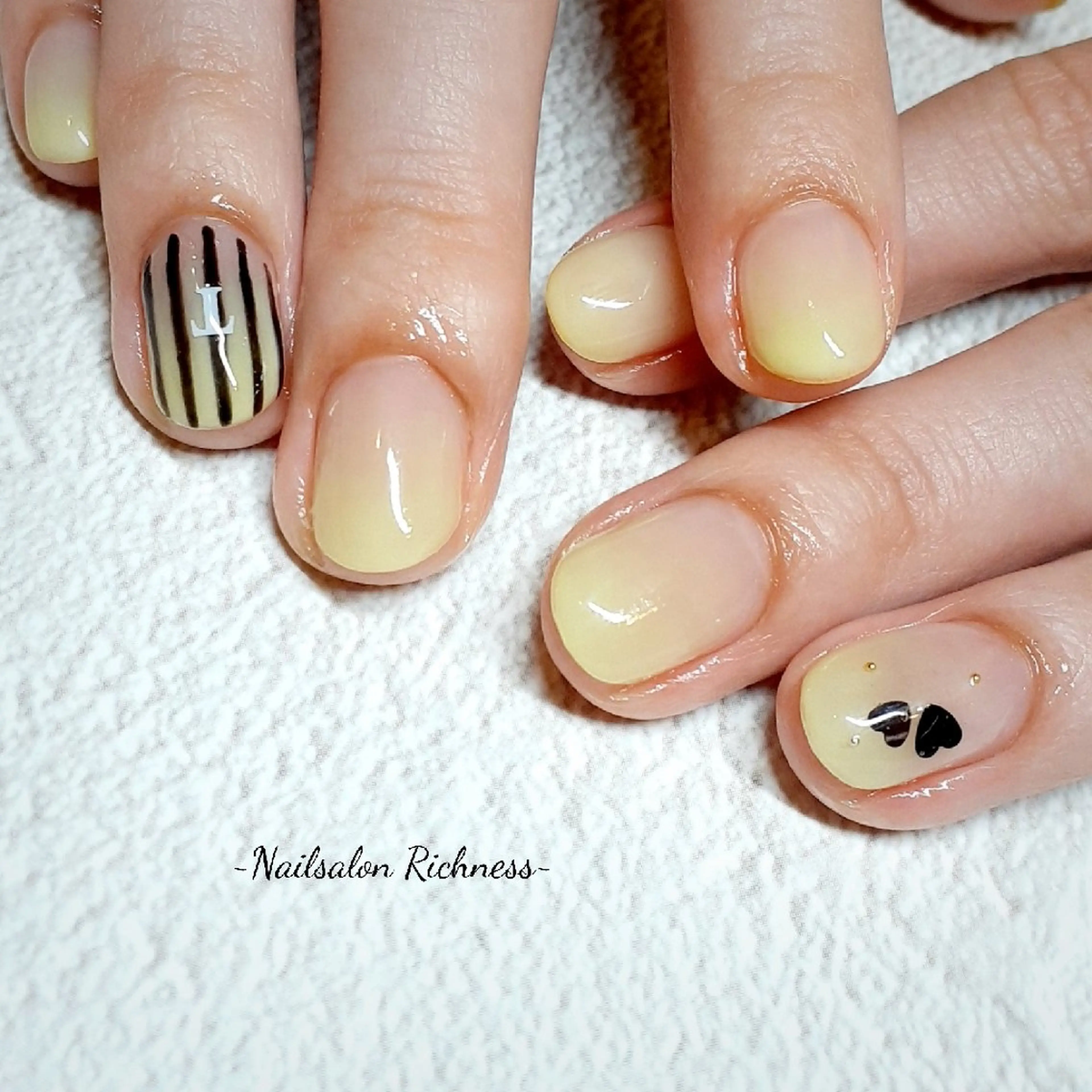 ネイル アートネイル I. Yukariのネイルデザイン