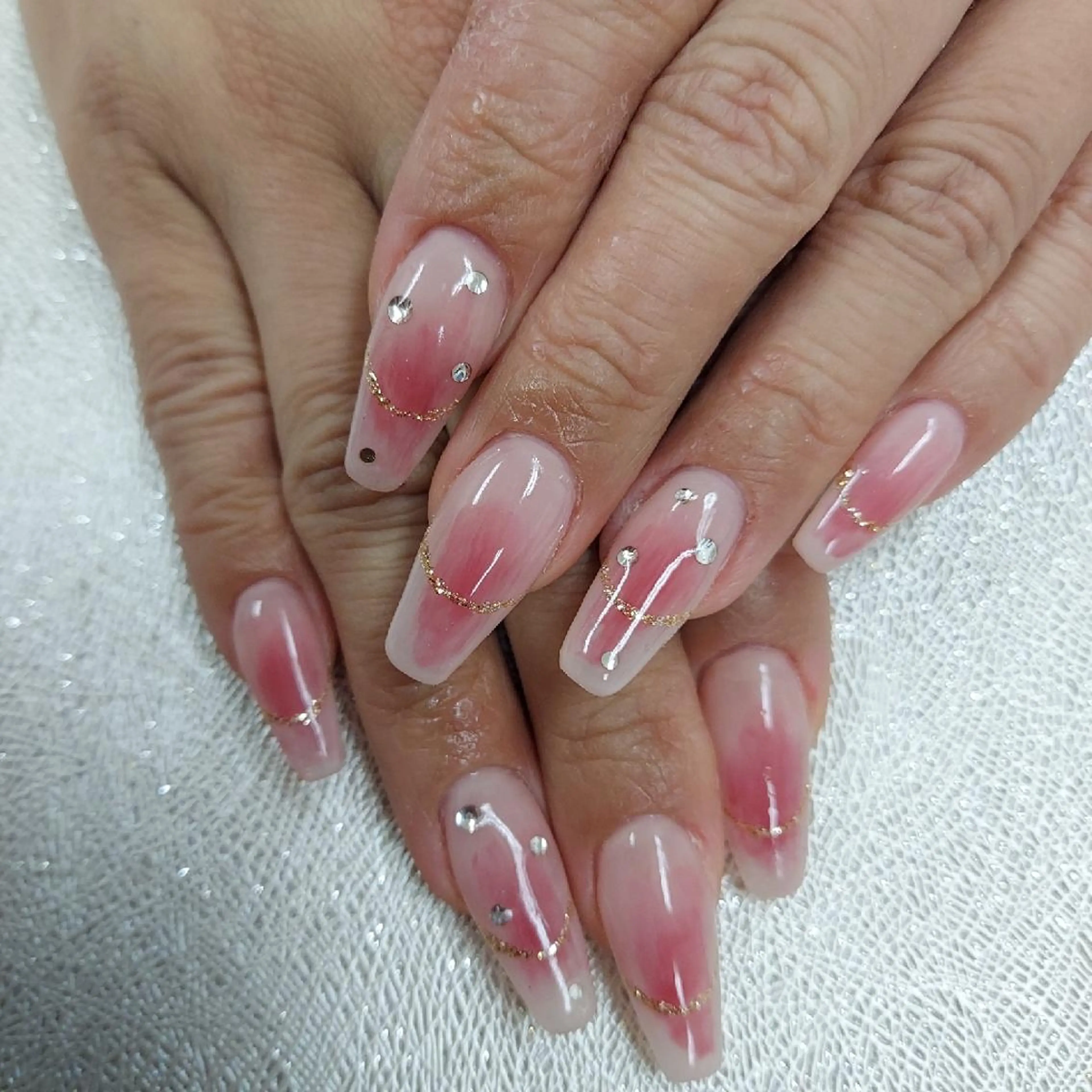 ネイル アートネイル ジェルネイル 持ち込み ニュアンスネイル パラジェル 河野ちえ (雑誌掲載サロン)のネイルデザイン