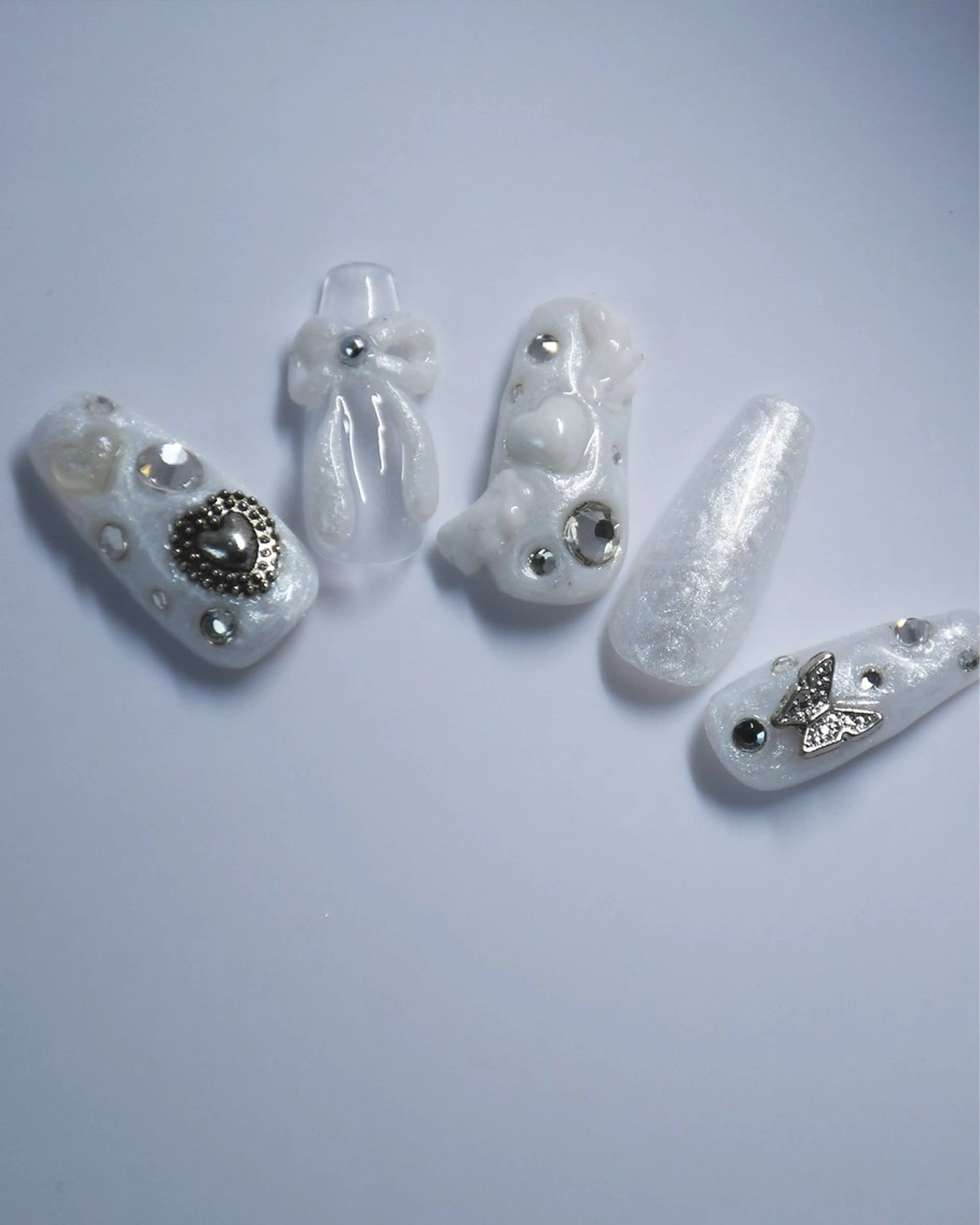 メンズ ネイル 学生（メンズ向け） ジェルネイル ネイルチップ 眉サロン 【とらんて】の眉毛・アイブロウイメージ