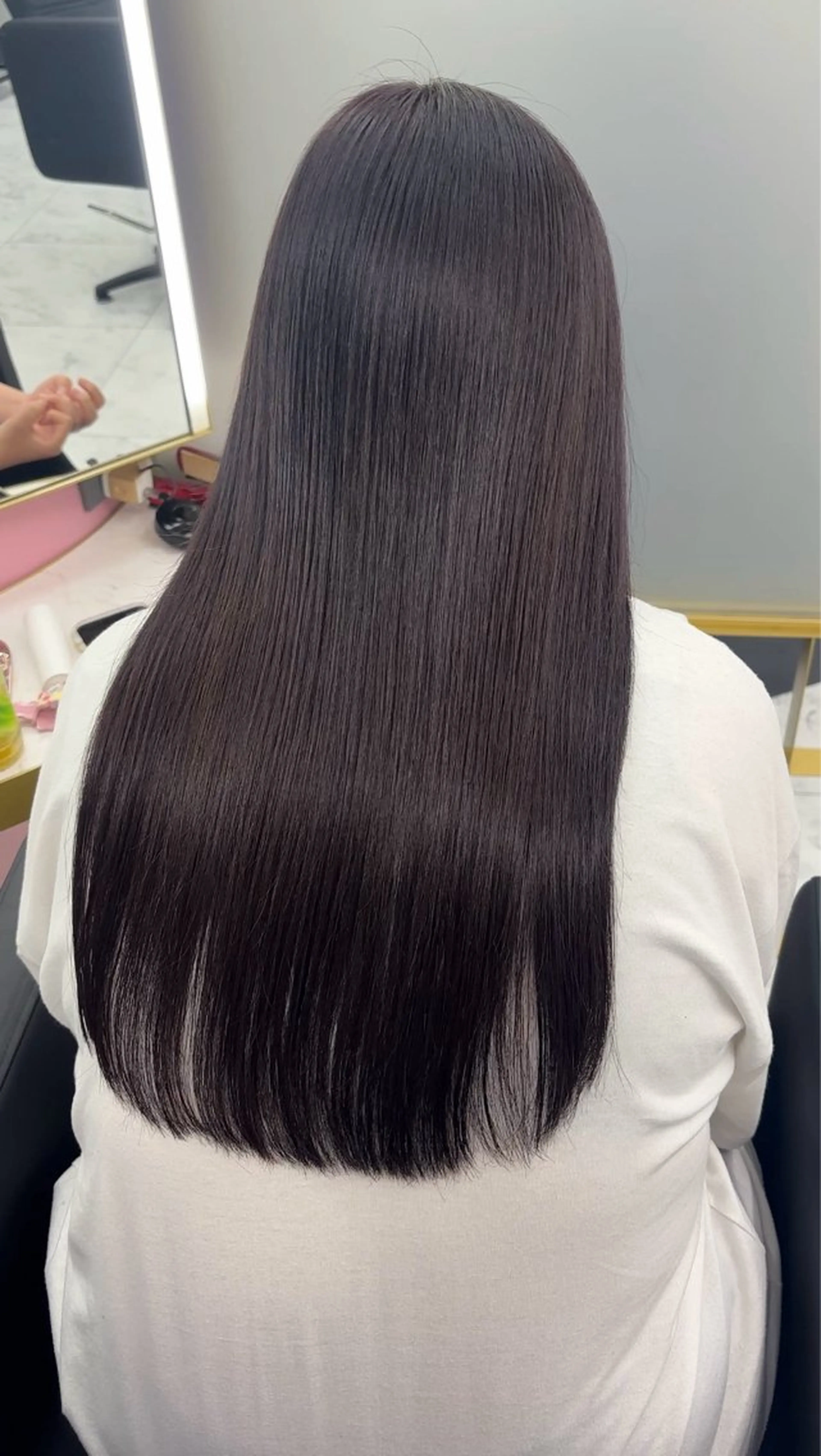 ロング ラベンダーカラー /巻き/WAKANAのヘアスタイル