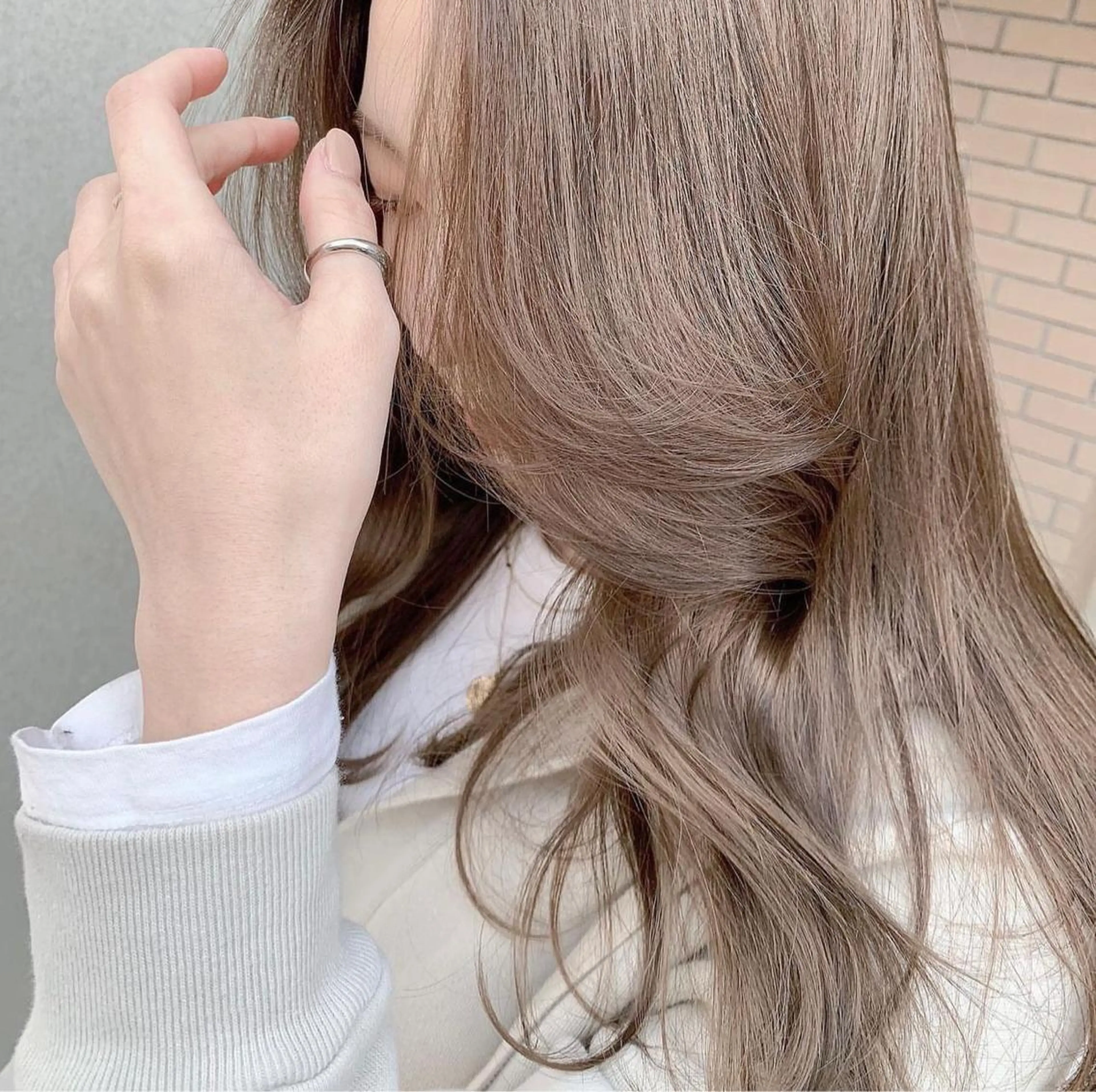 ロング カラー 透明感カラー 透明感カラー ふうか　渋谷のヘアスタイル