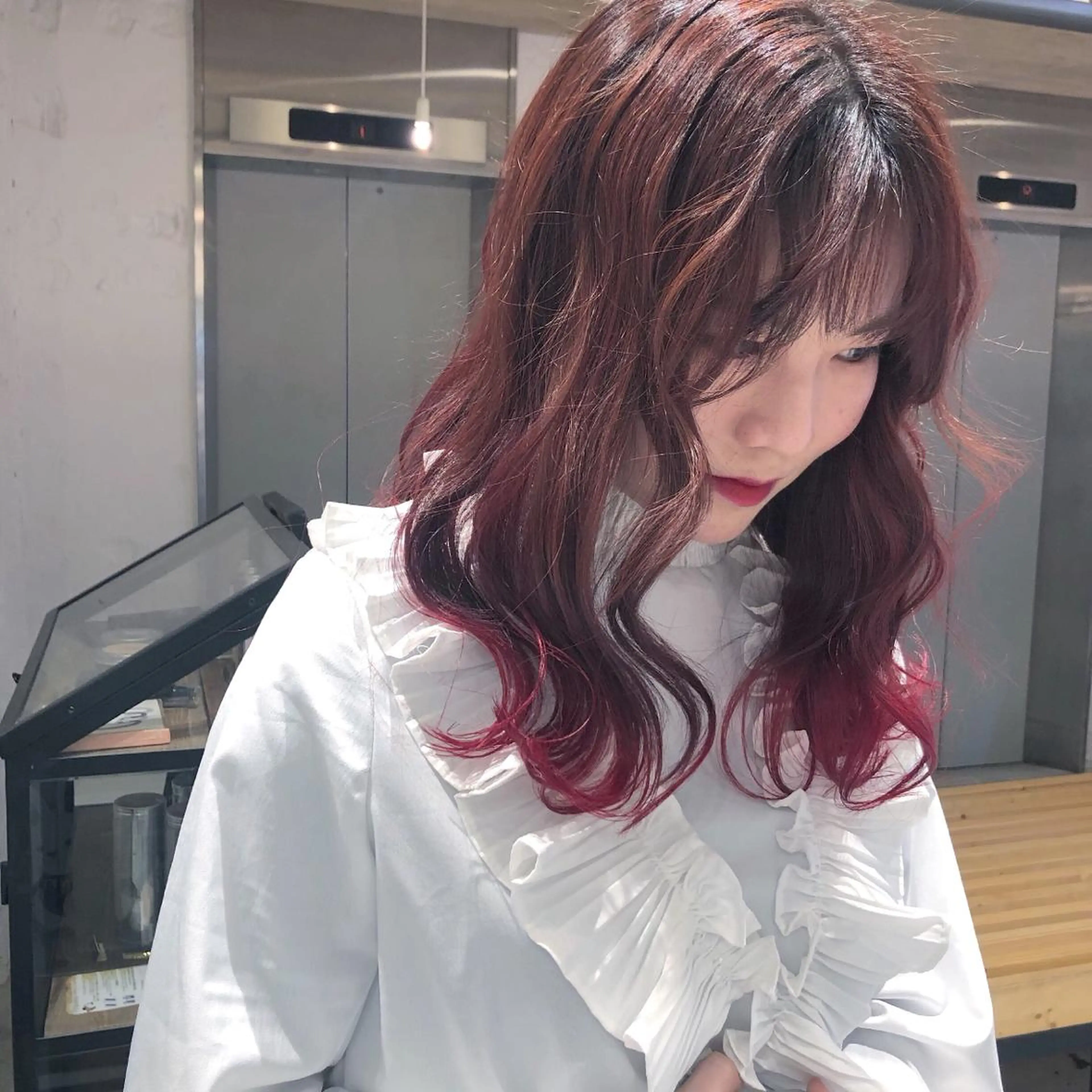 ロング カラー ブリーチ グラデーションカラー ORIKA 美容室のヘアスタイル