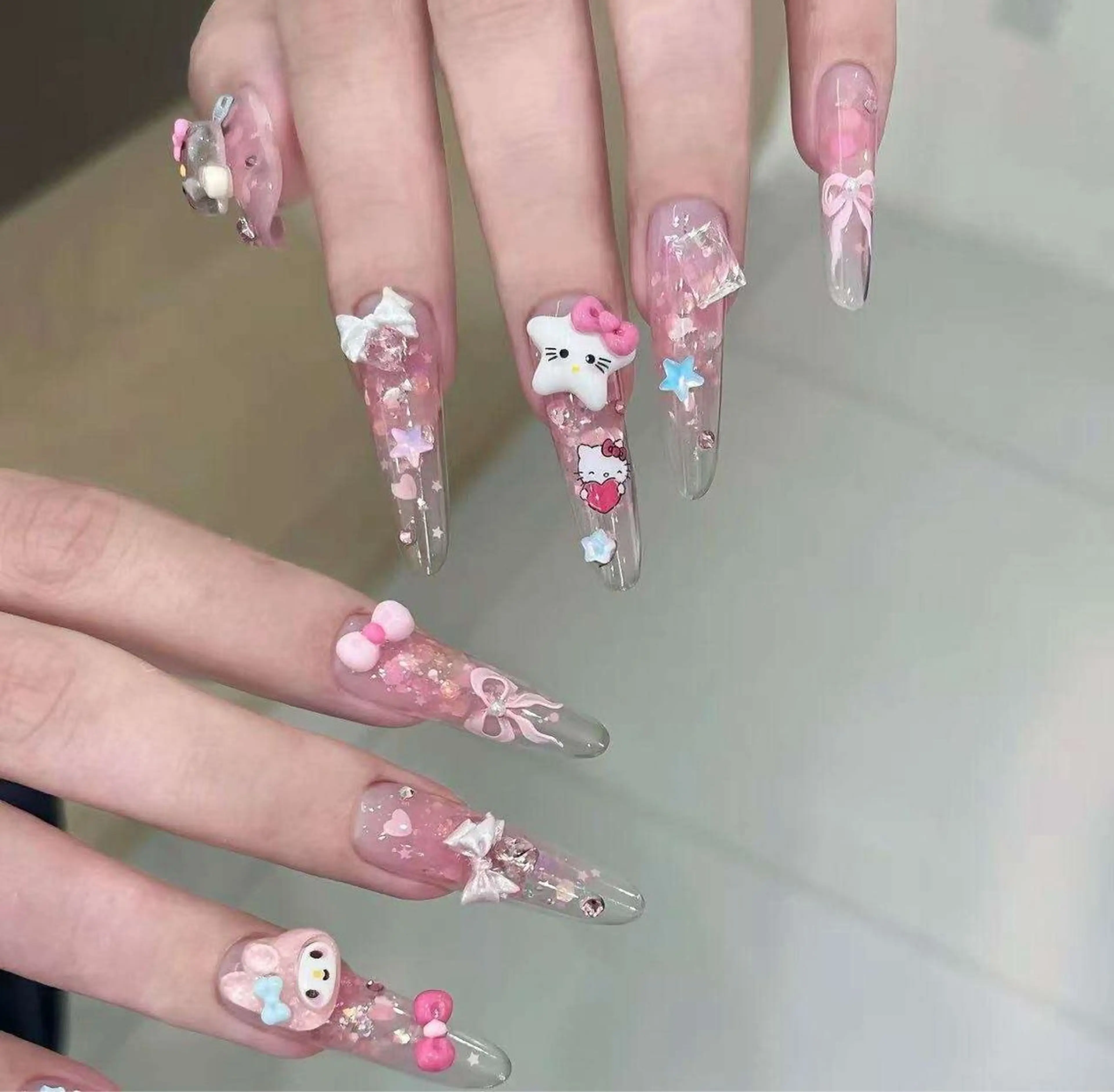 ネイル オーロラネイル フラワーネイル フットネイル フレンチネイル ジェルネイル ハンドネイル 相沢 さやかのネイルデザイン