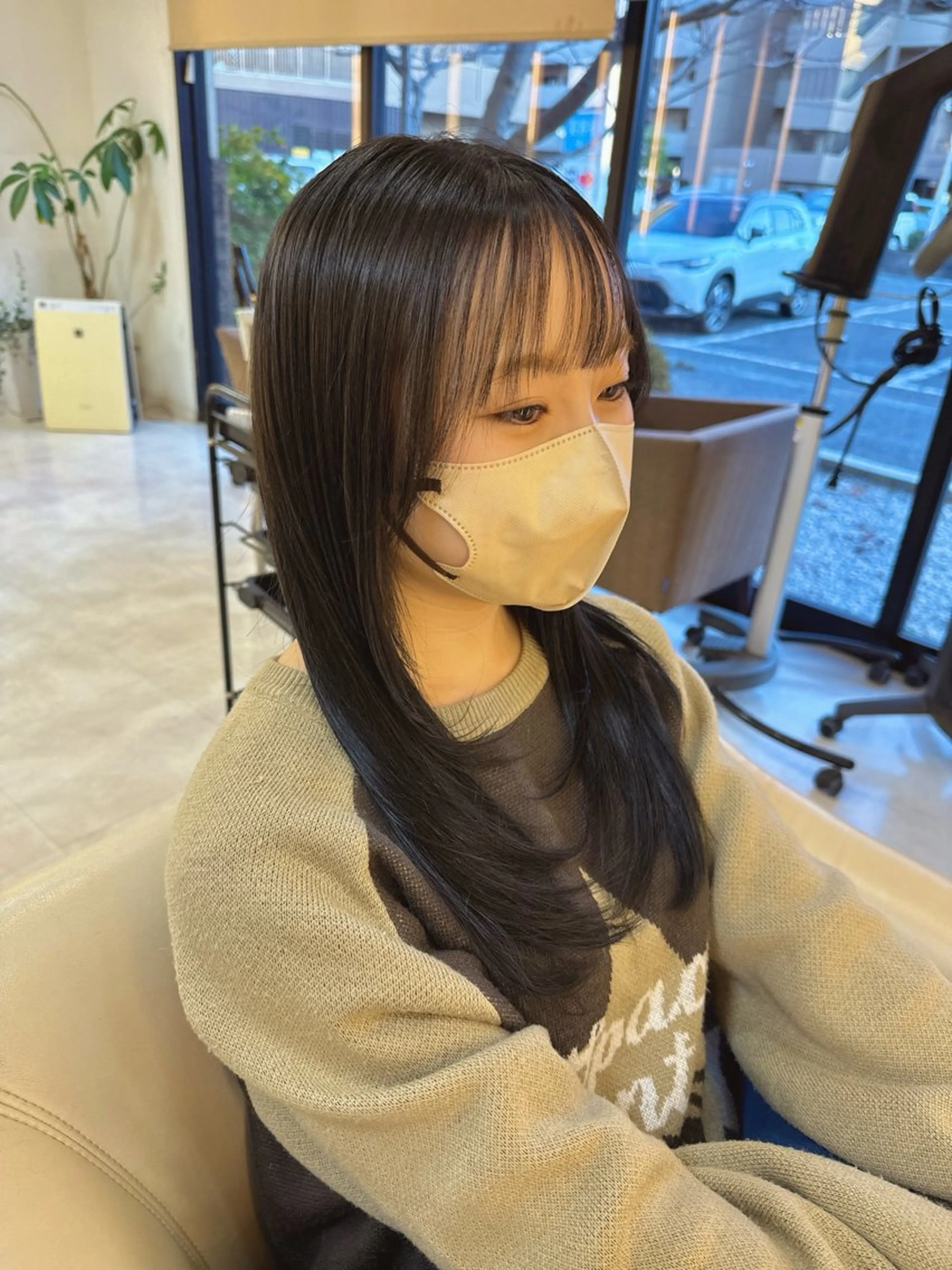 【30歳以下限定】カット（ミディアム​〜​ロング限定）の写真