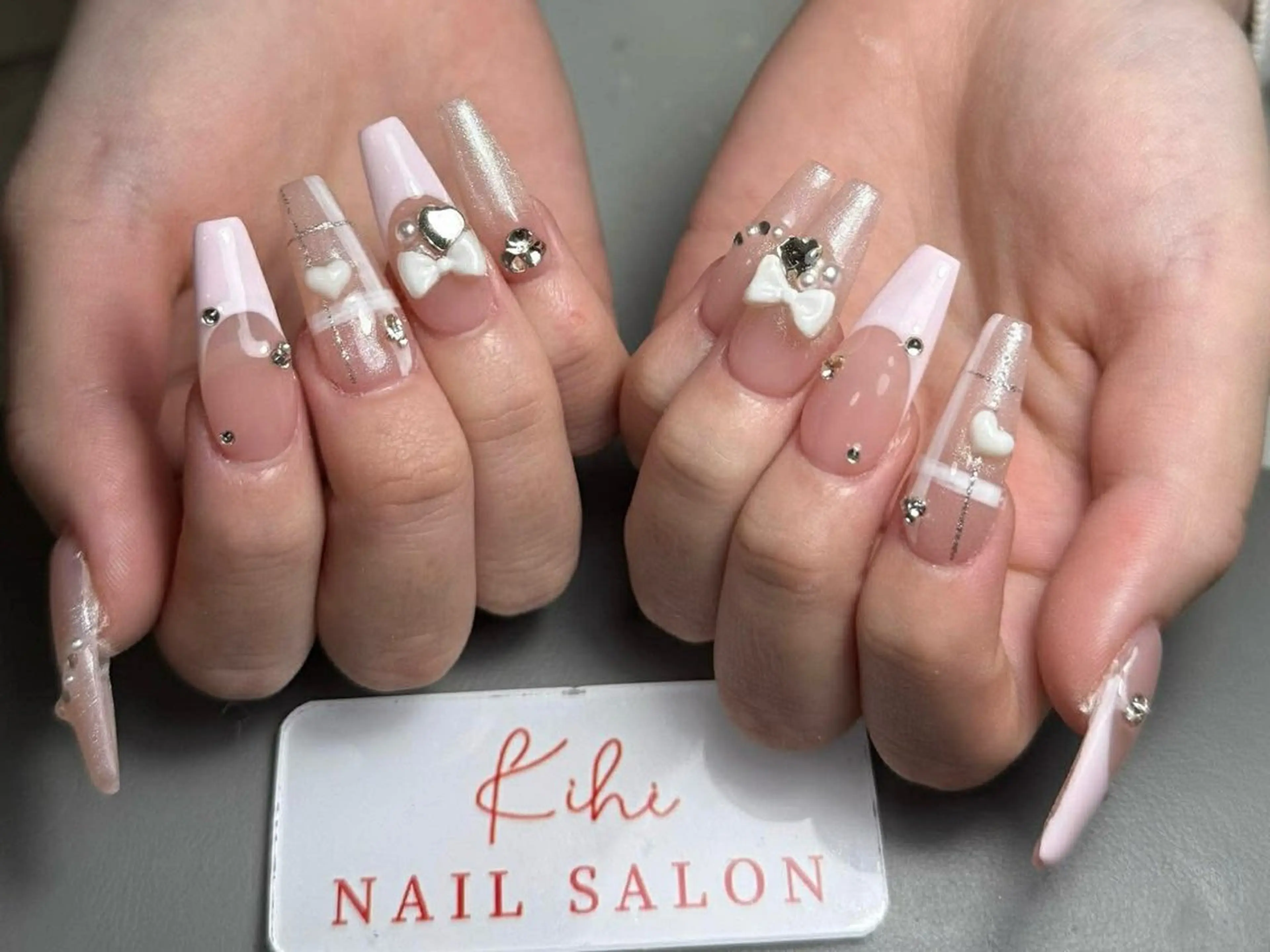 ネイル アートネイル フレンチネイル ジェルネイル グラデーション 韓国ネイル ハンドネイル ハンドケア さくら💮💮 【オフ無料】のネイルデザイン