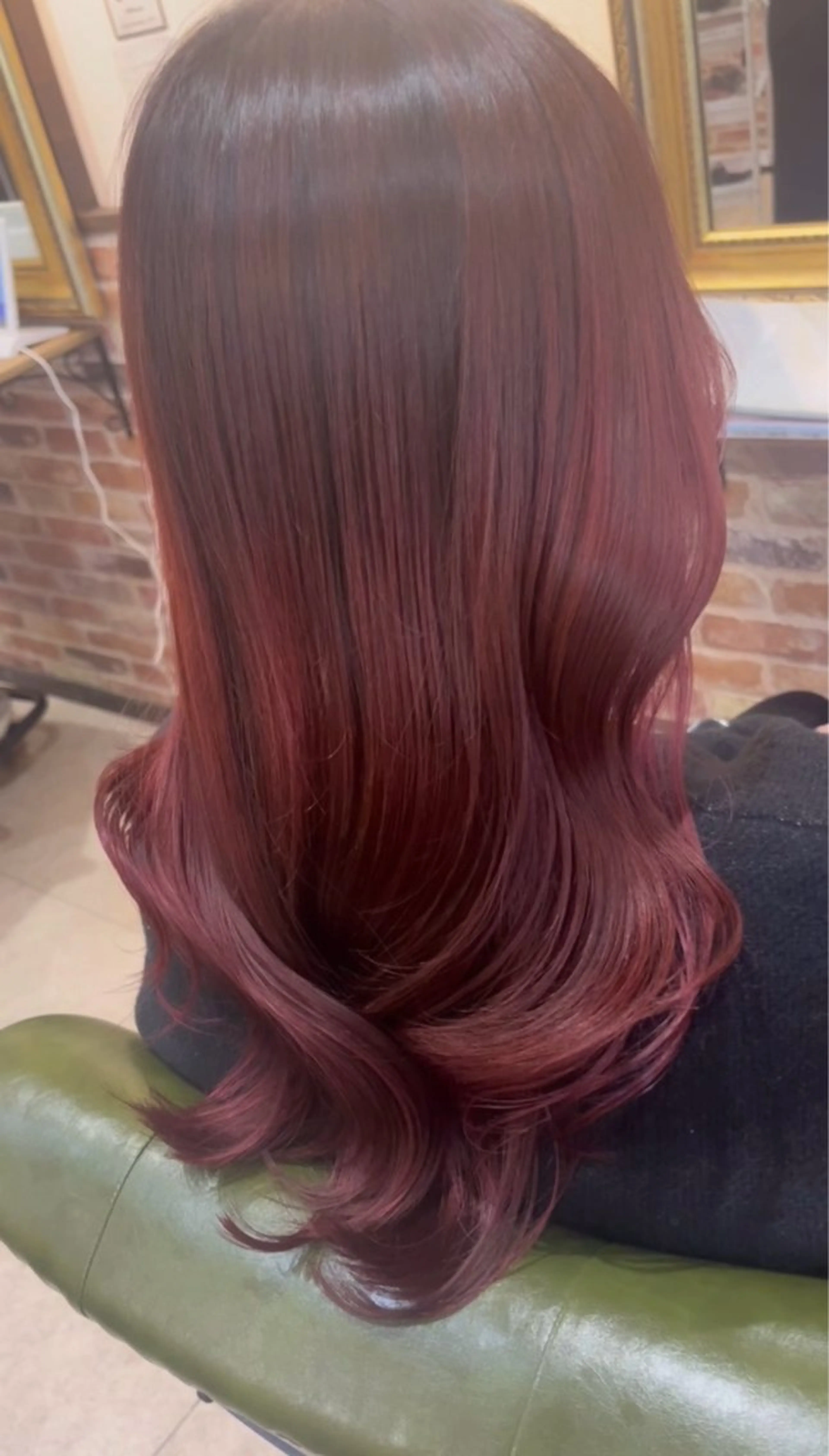 ロング ピンクラベンダー ヘアカラー 飯星慧斗 /ブリーチ、縮毛矯正のヘアスタイル