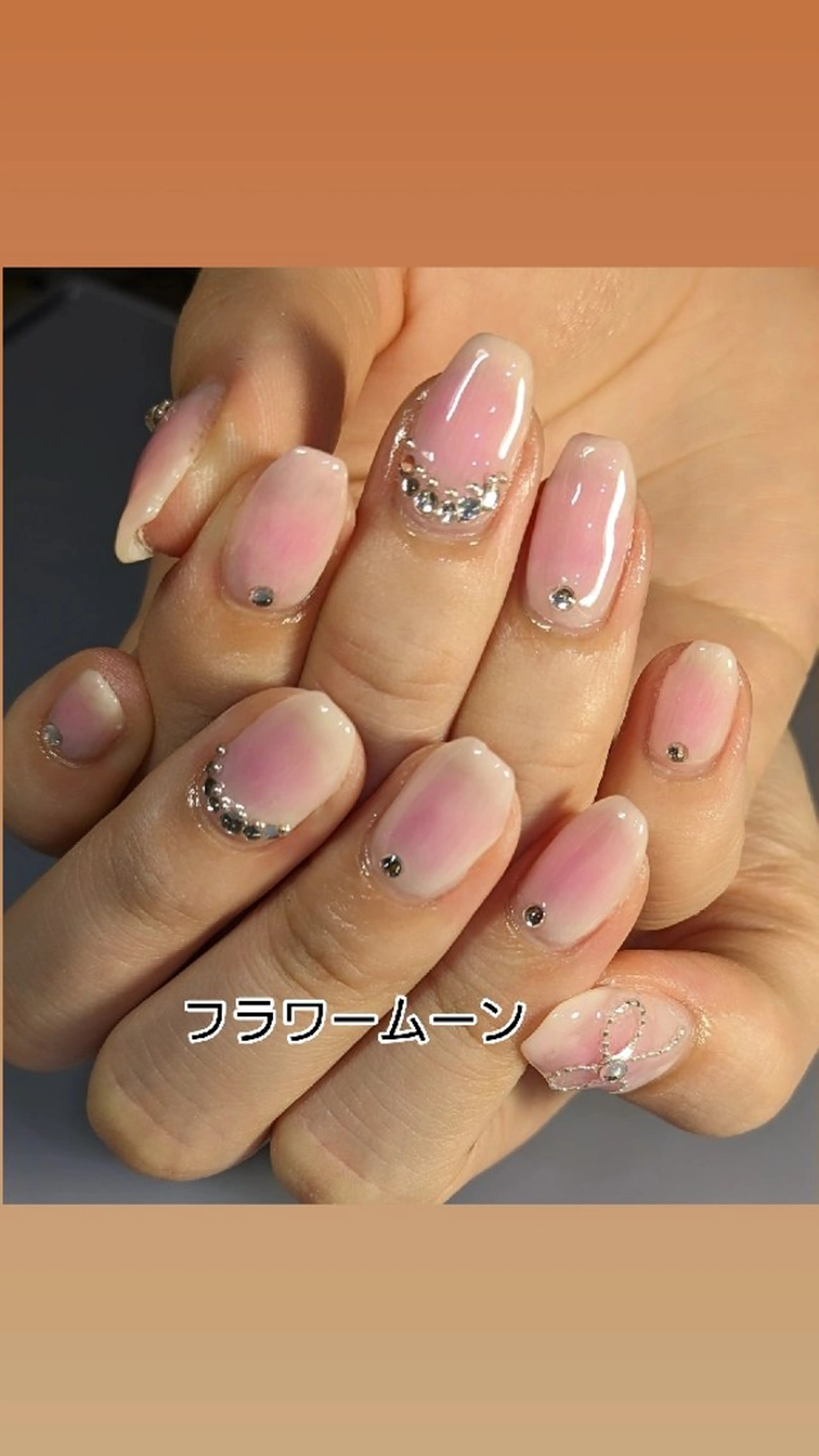 ネイル チークネイル ハンドネイル ハンドケア フラワー ムーンのネイルデザイン