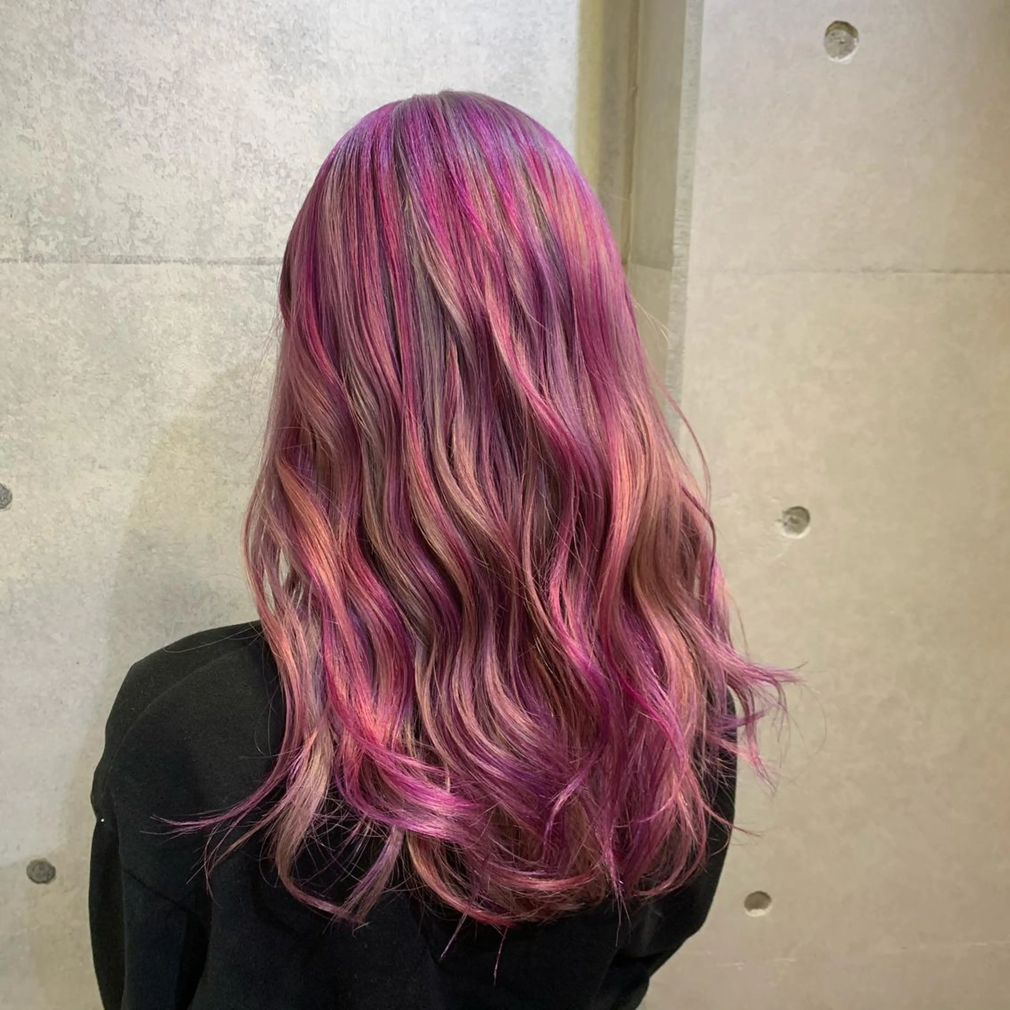 ロング カラー ヘアカラー 及川シゲル 髪質改善講師のヘアスタイル