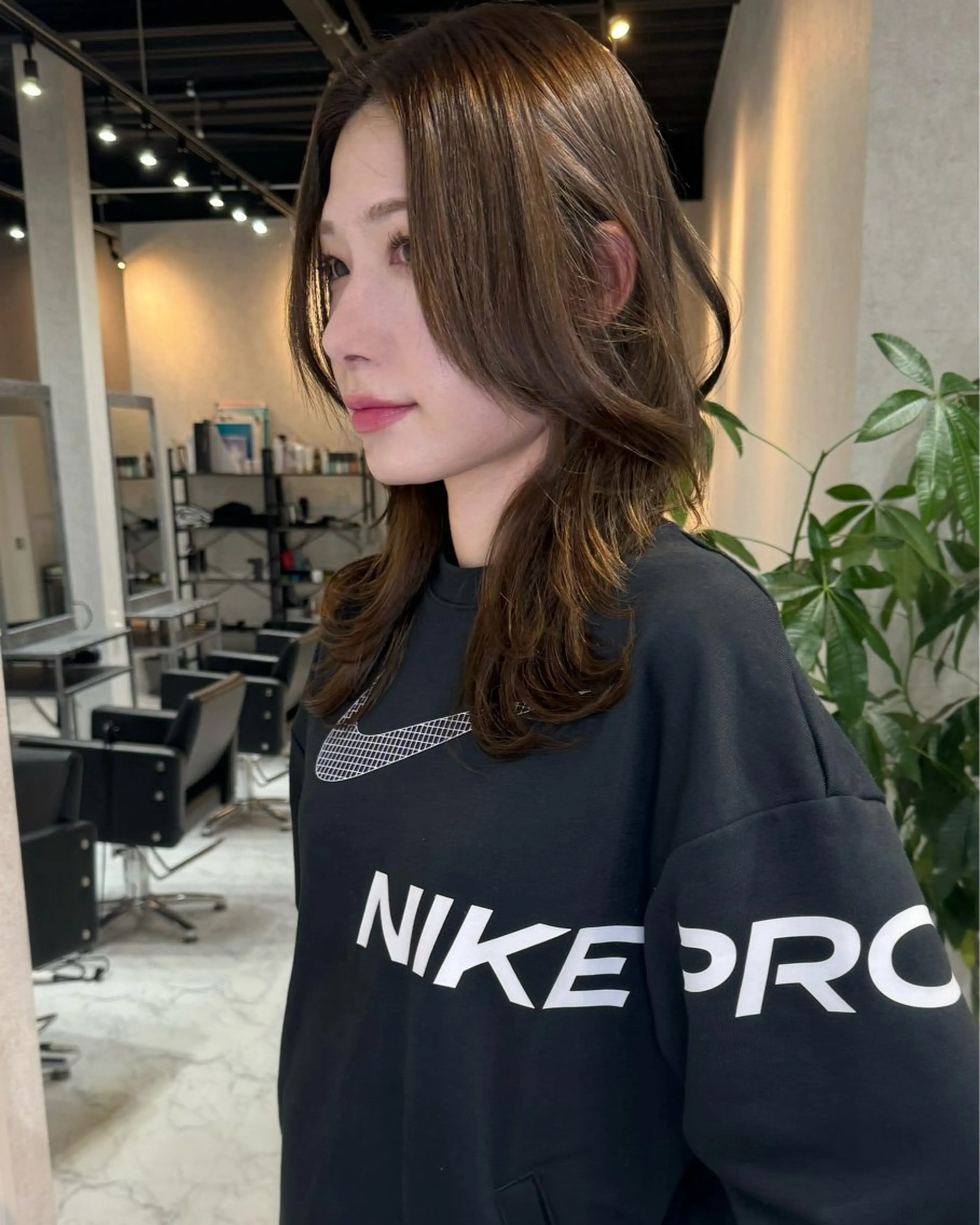 ミディアム カラー ヘアアレンジ 韓国風ヘア レイヤーカット トリートメント ワンホンヘア カット アンドウ ユウ/ レイヤーカット/韓国のヘアスタイル