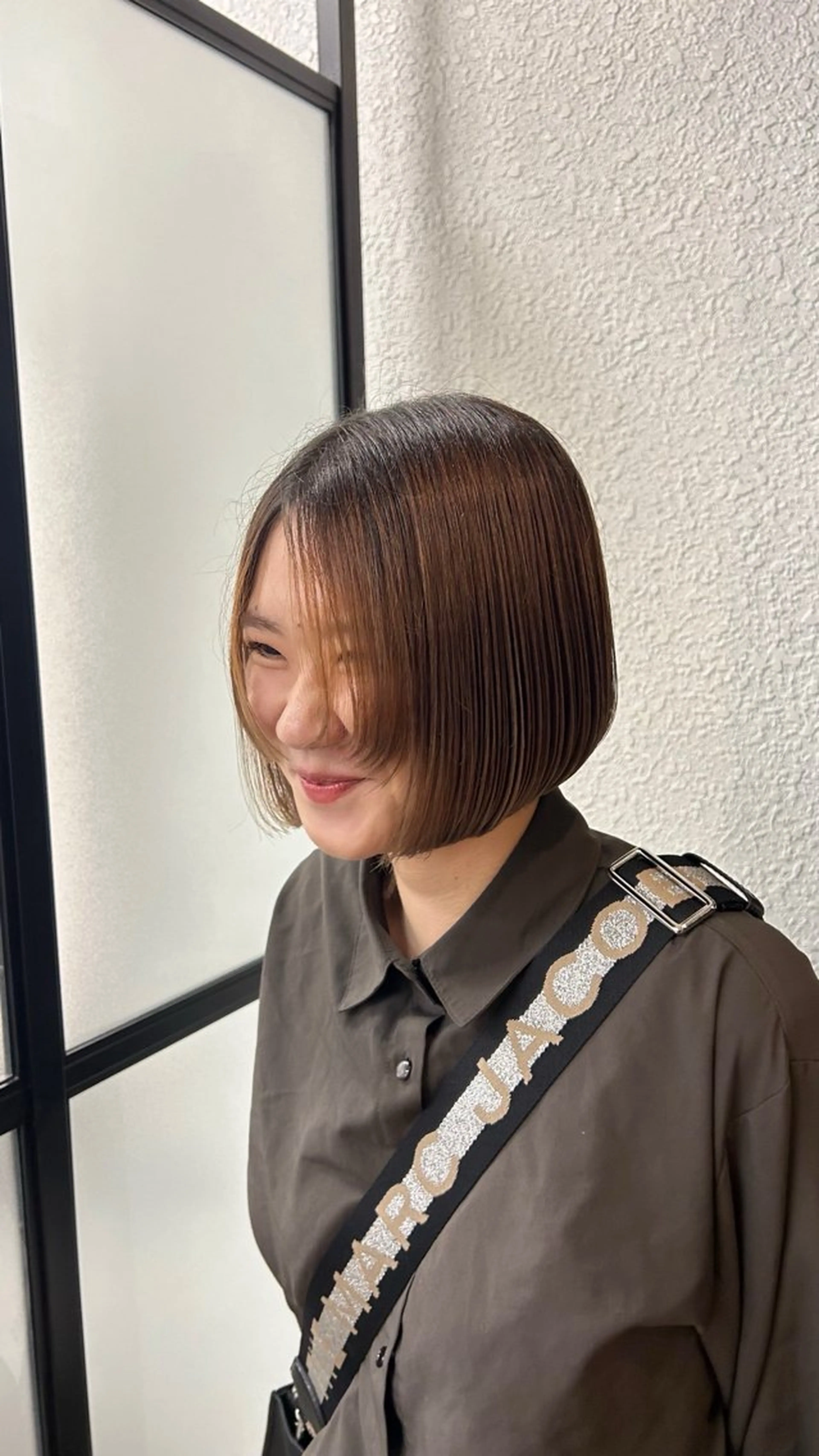 ショート ボブ 顔周りカット ヒグチ マユのヘアスタイル