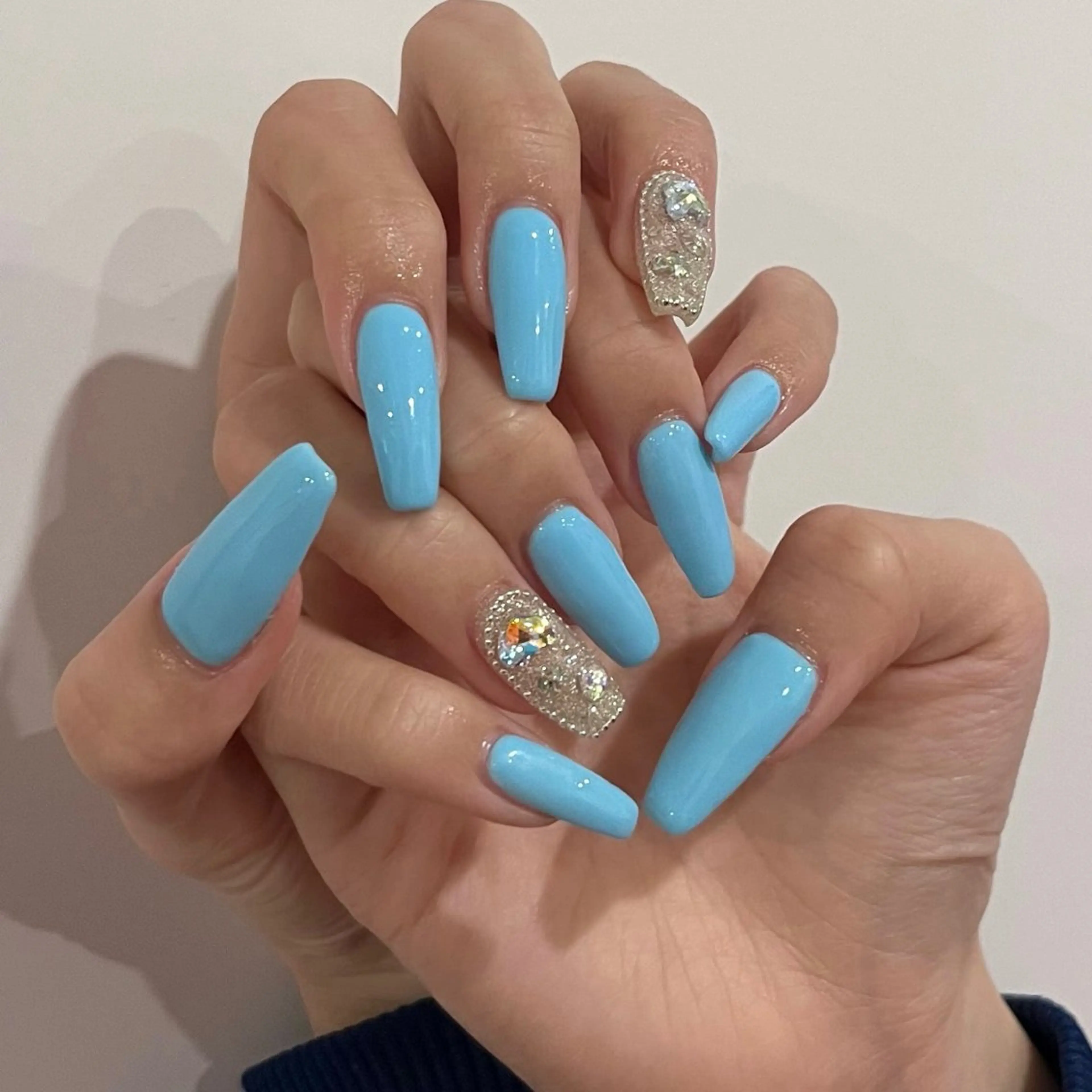 🩷9/22【12:30​〜​】⚠️オフなし限定⚠️❇️スカルプワンカラー10本🎀ハンドモデル🦋の写真