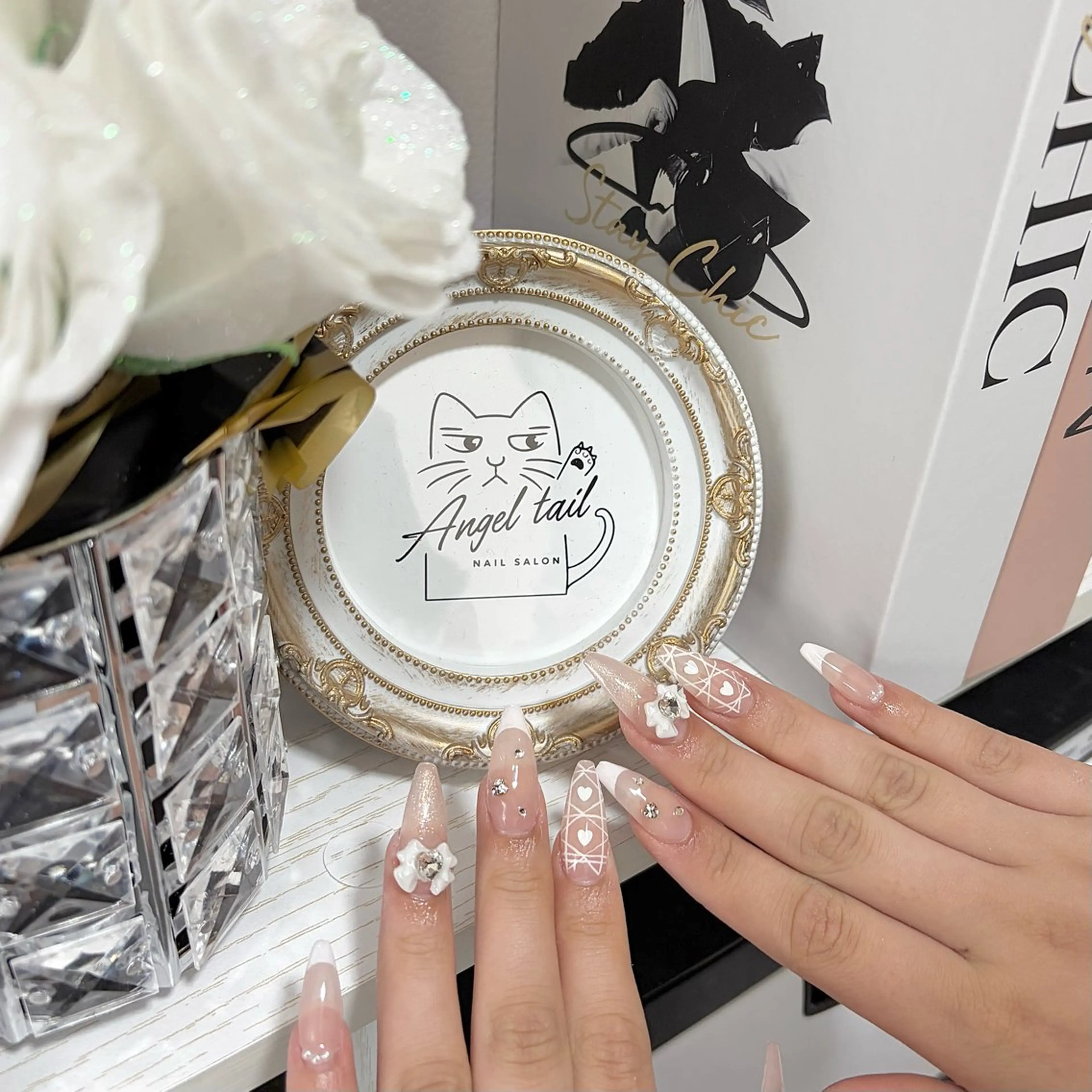 ネイル ハンドネイル Angel tailのネイルデザイン