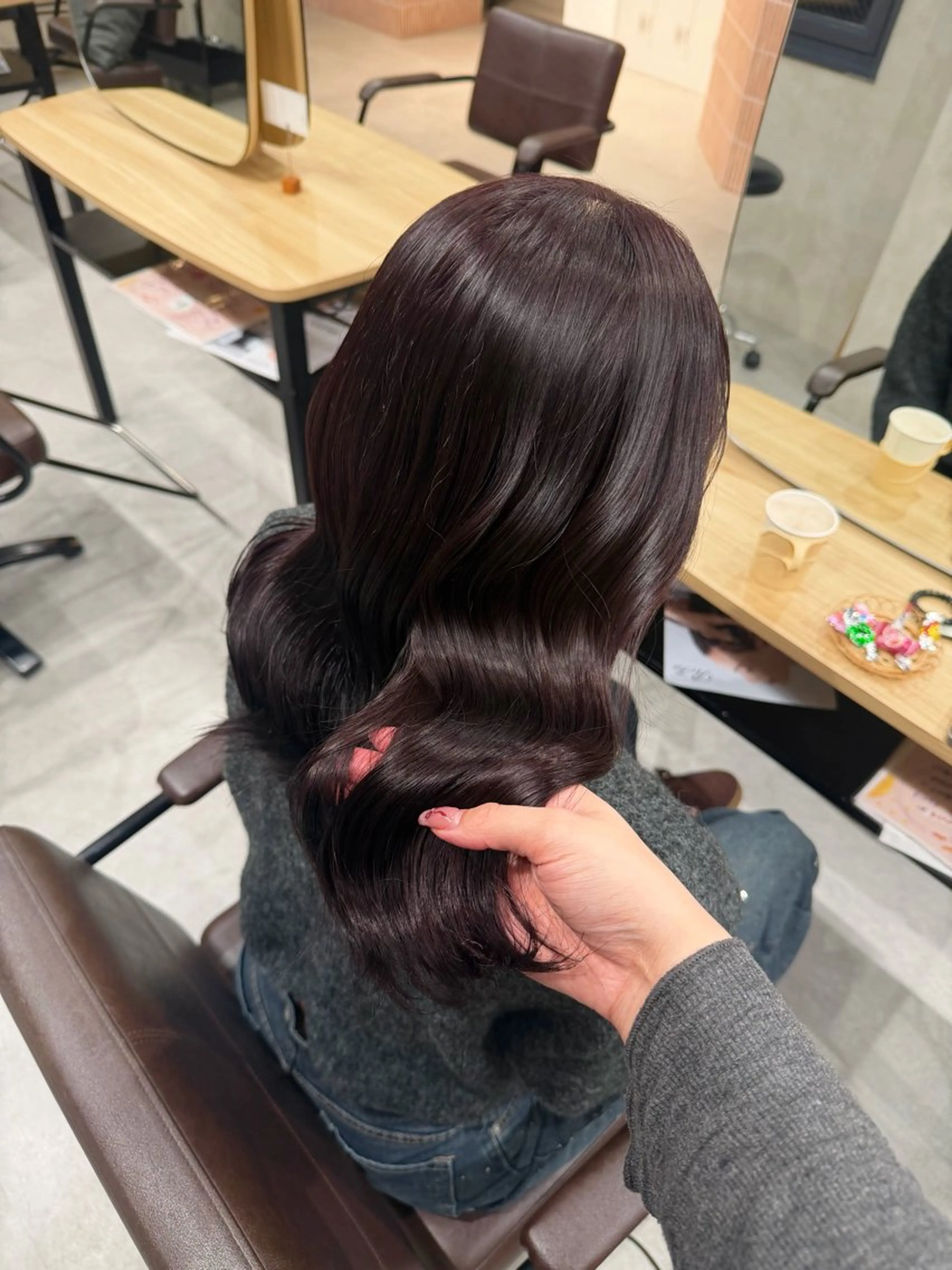 カラー ヘアカラー トリートメント Sakura / Fier umedaのヘアスタイル