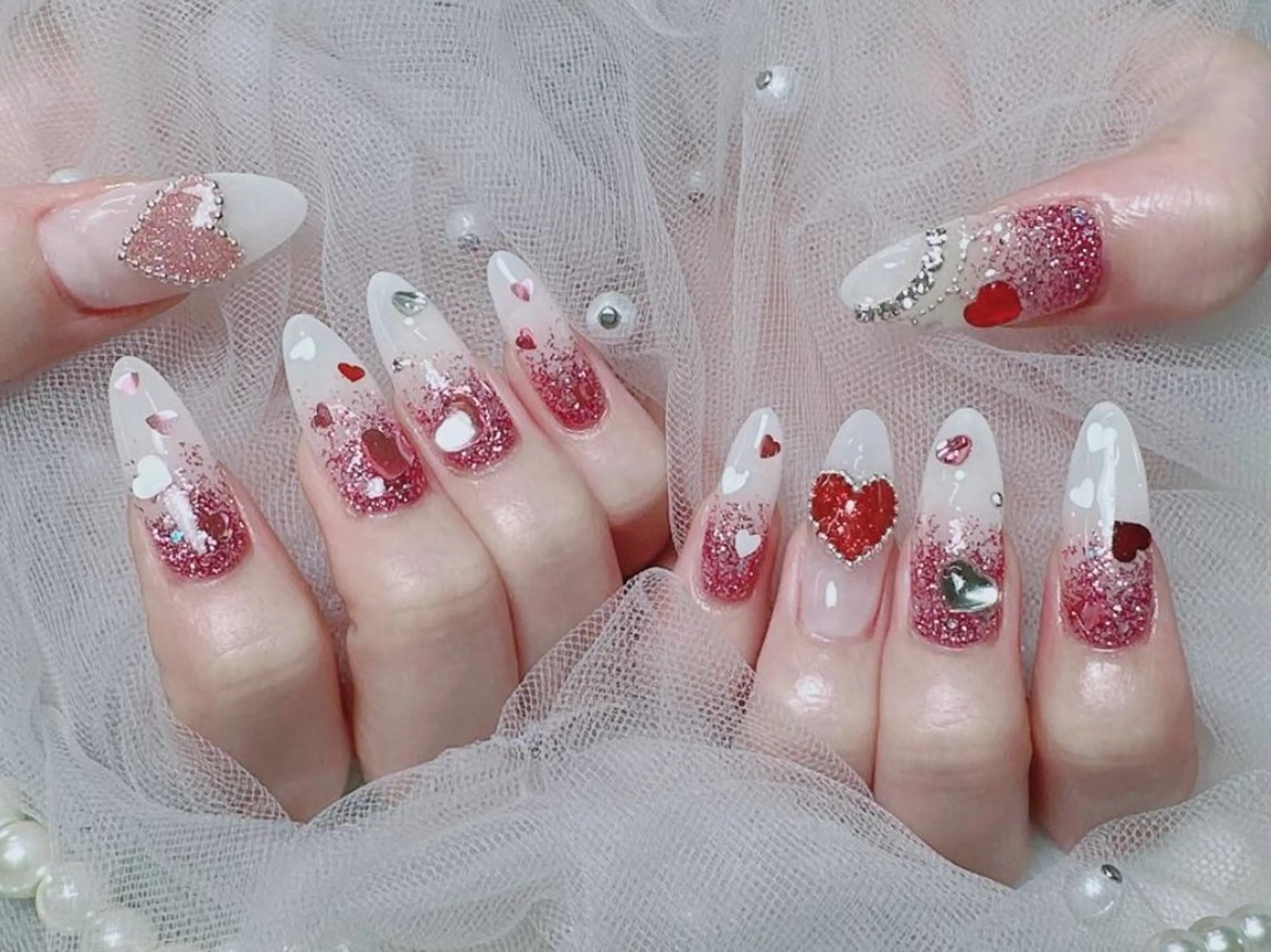 メンズ ネイル アートネイル フレンチネイル ジェルネイル キラキラネイル パラジェル ハンドネイル Bloom スカルプ専門店のネイルデザイン