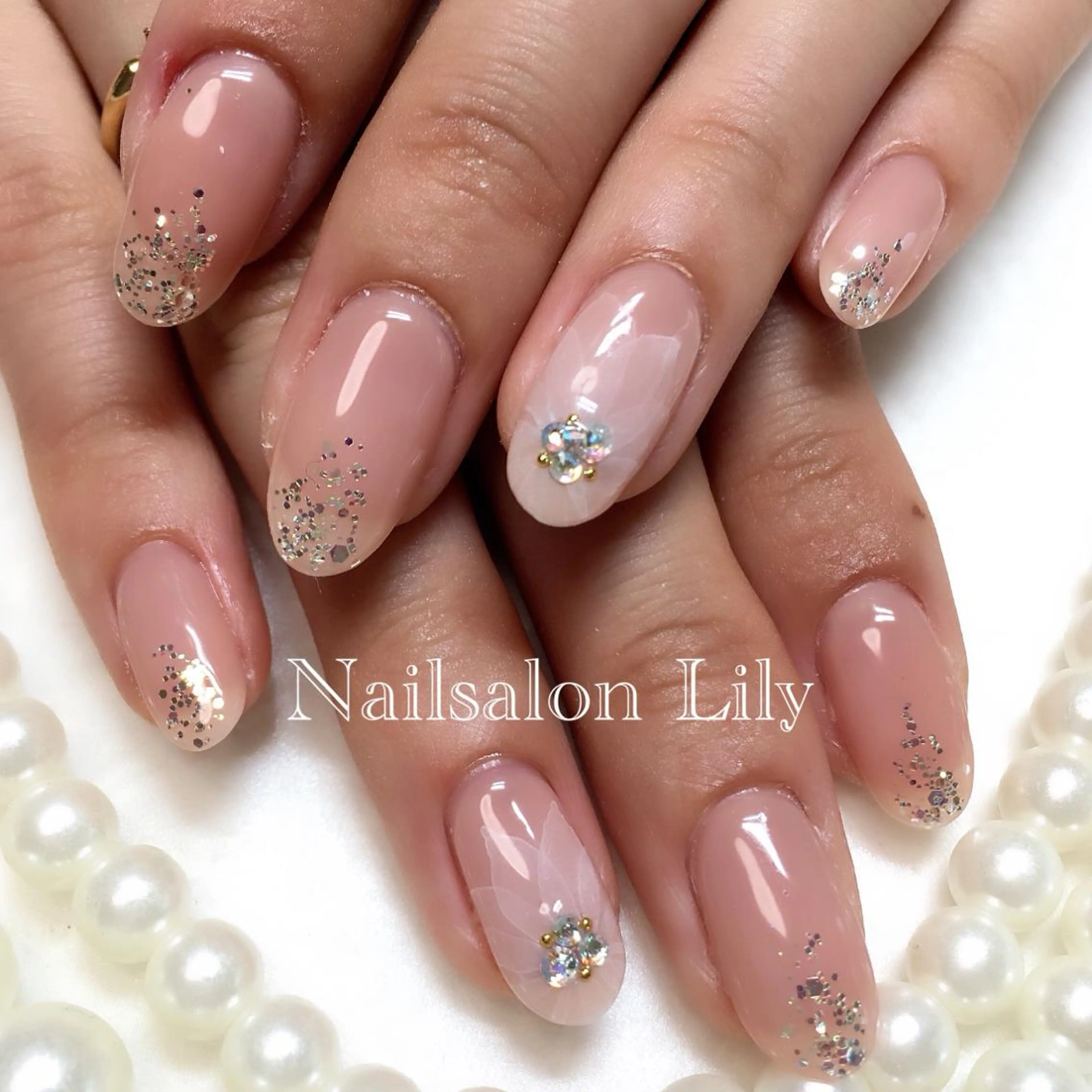 ネイル フラワーネイル Nailsalon Lilyのネイルデザイン