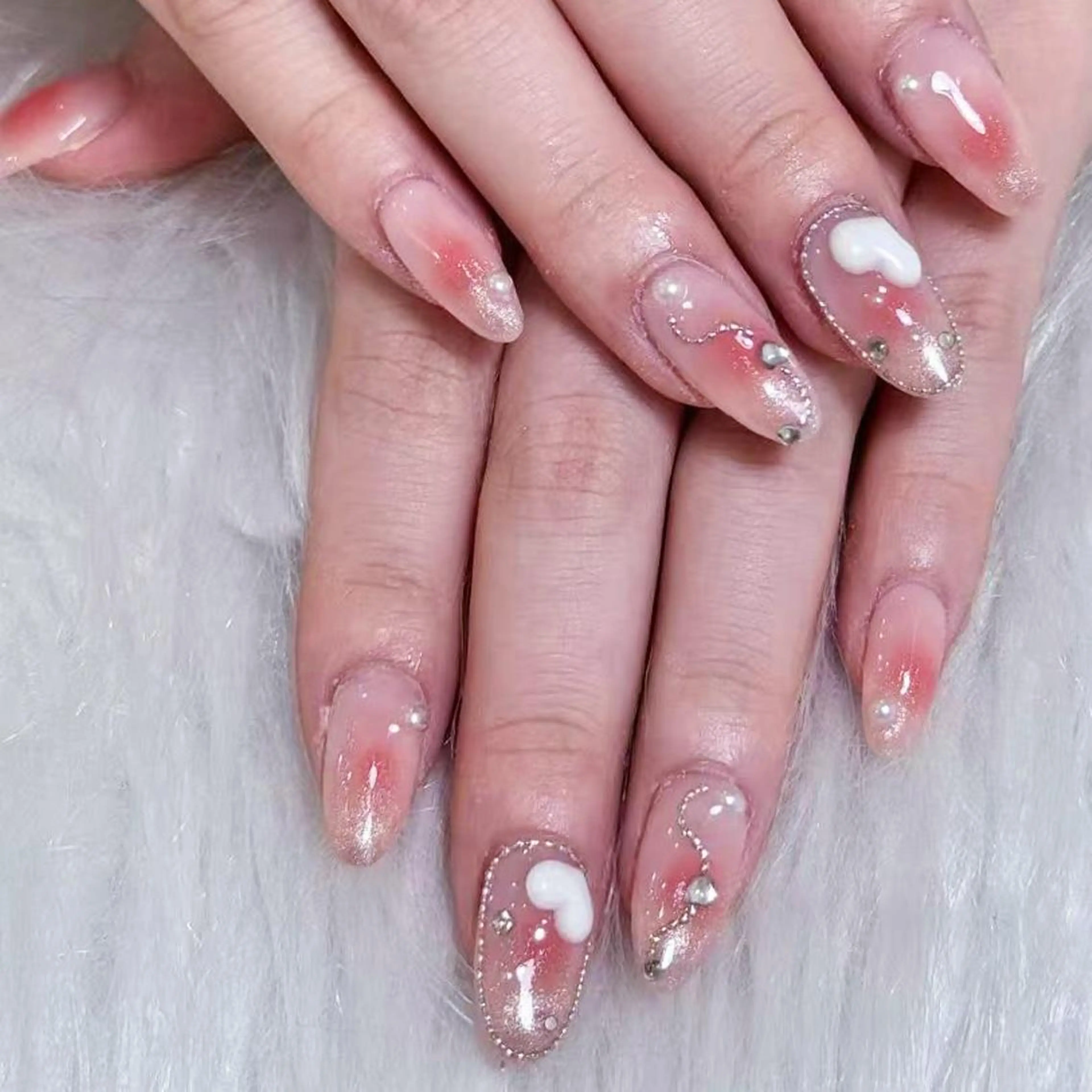 ネイル アートネイル オーロラネイル ガーリー キラキラネイル 韓国ネイル ハンドネイル DIANMOND NAIL🌸のネイルデザイン