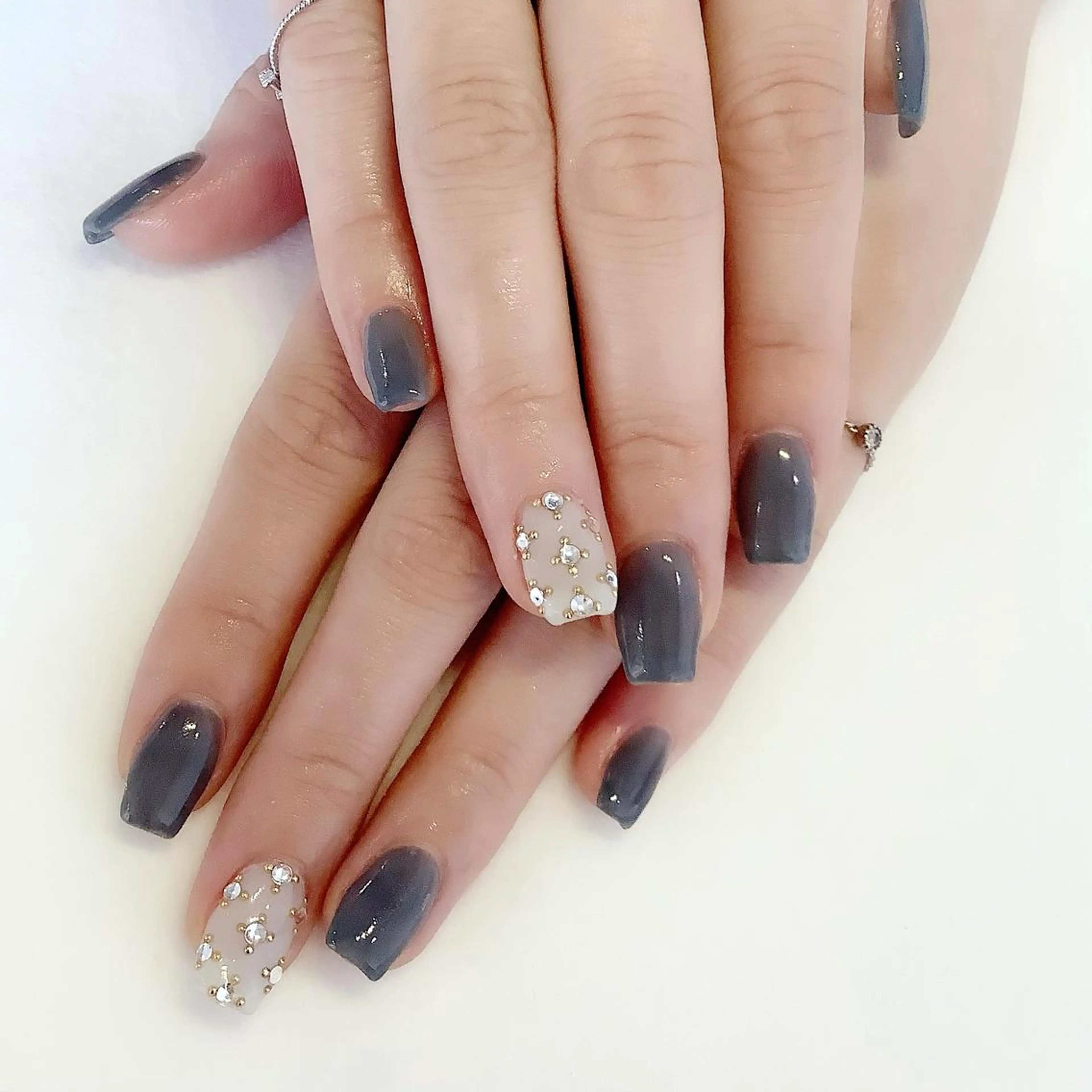 ネイル 💎🐰 saki. m 🐰💎のネイルデザイン