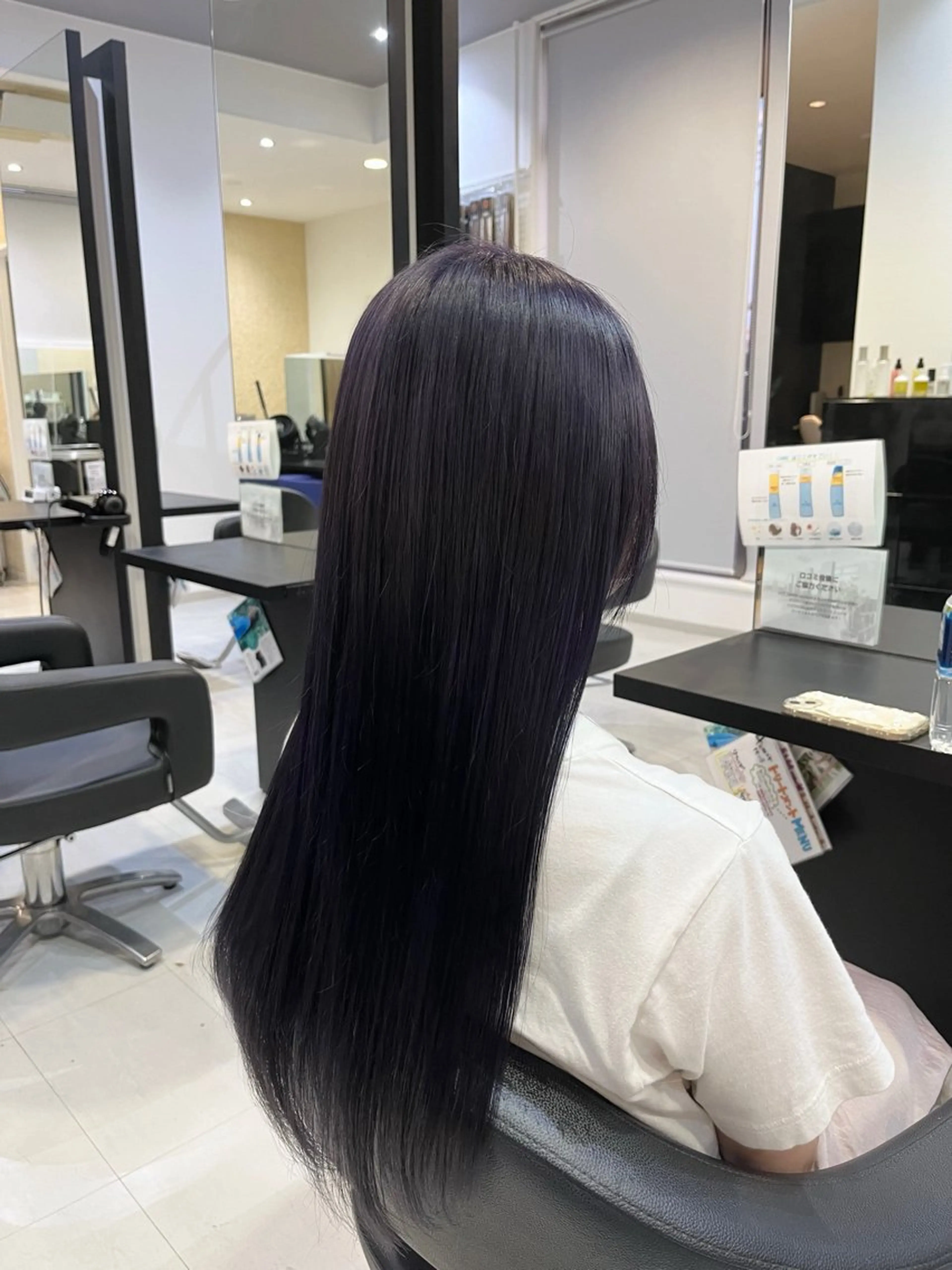 ロング カラー 諸岡 玲のヘアスタイル