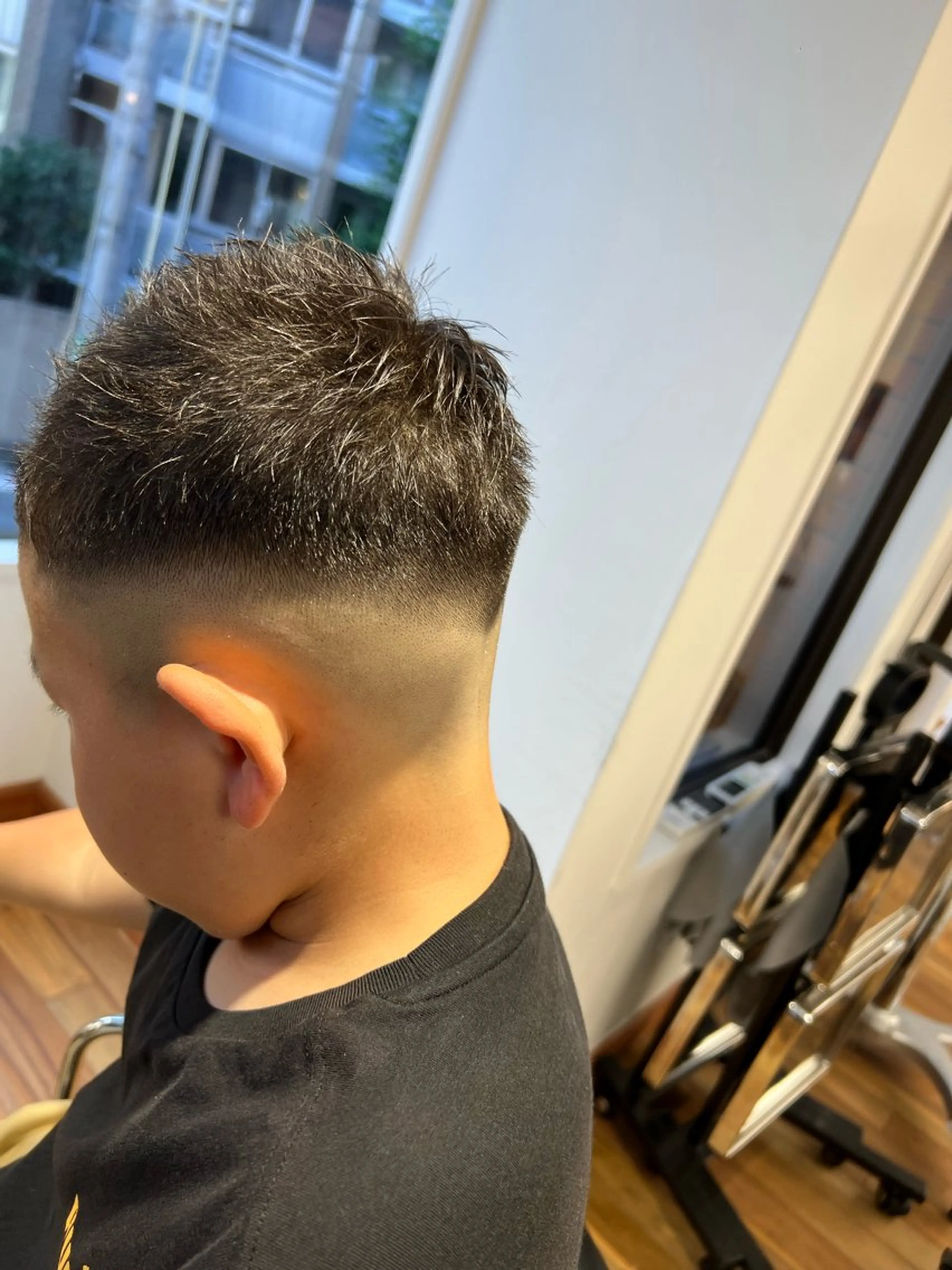 ショート メンズ キッズ カット メンズカット✂️ スキンフェード伊藤陸のヘアスタイル