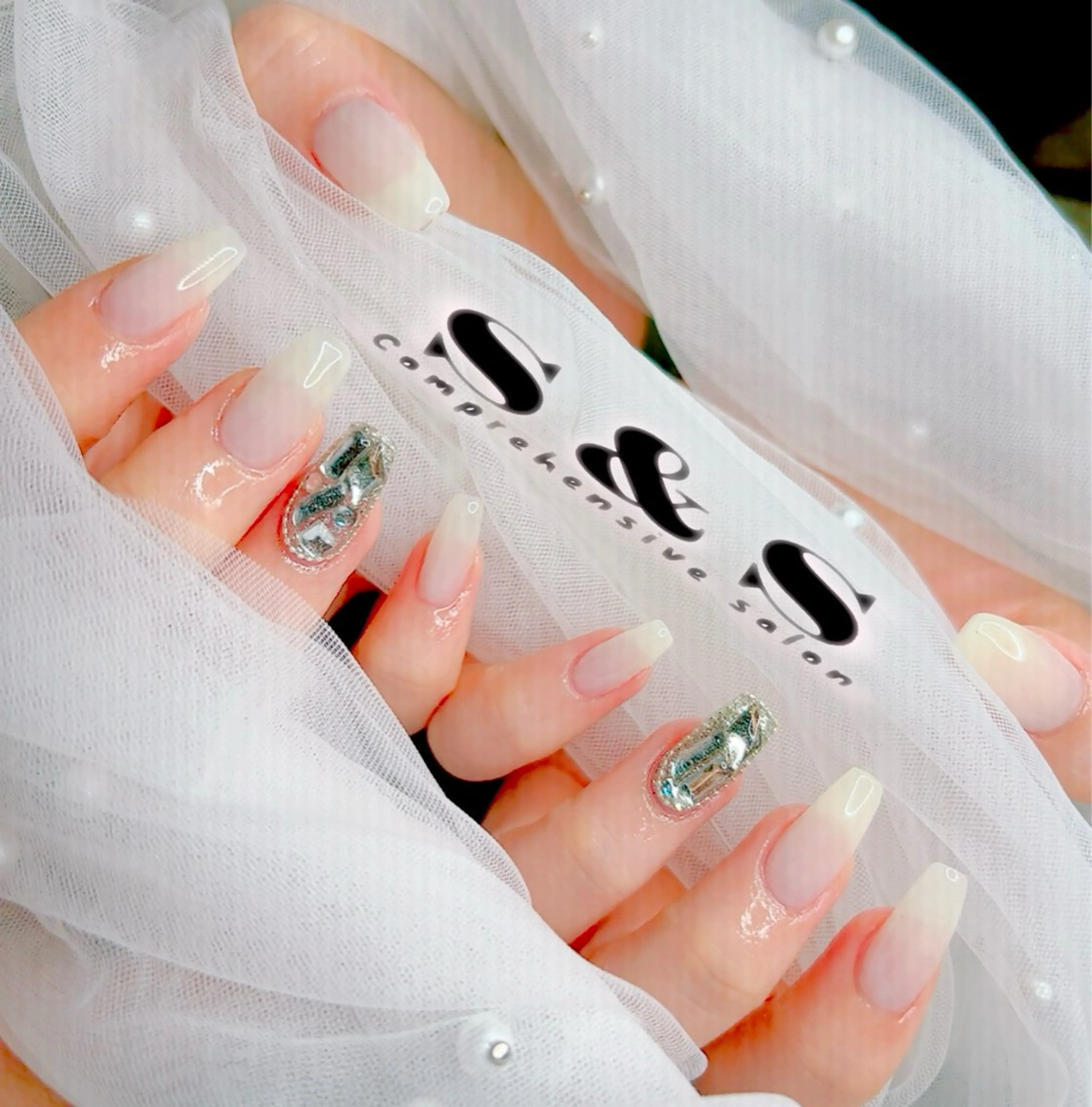 ネイル 成人式 長さ出し メンズネイル 持ち込み ブライダルネイル S&S 村田小百合のネイルデザイン