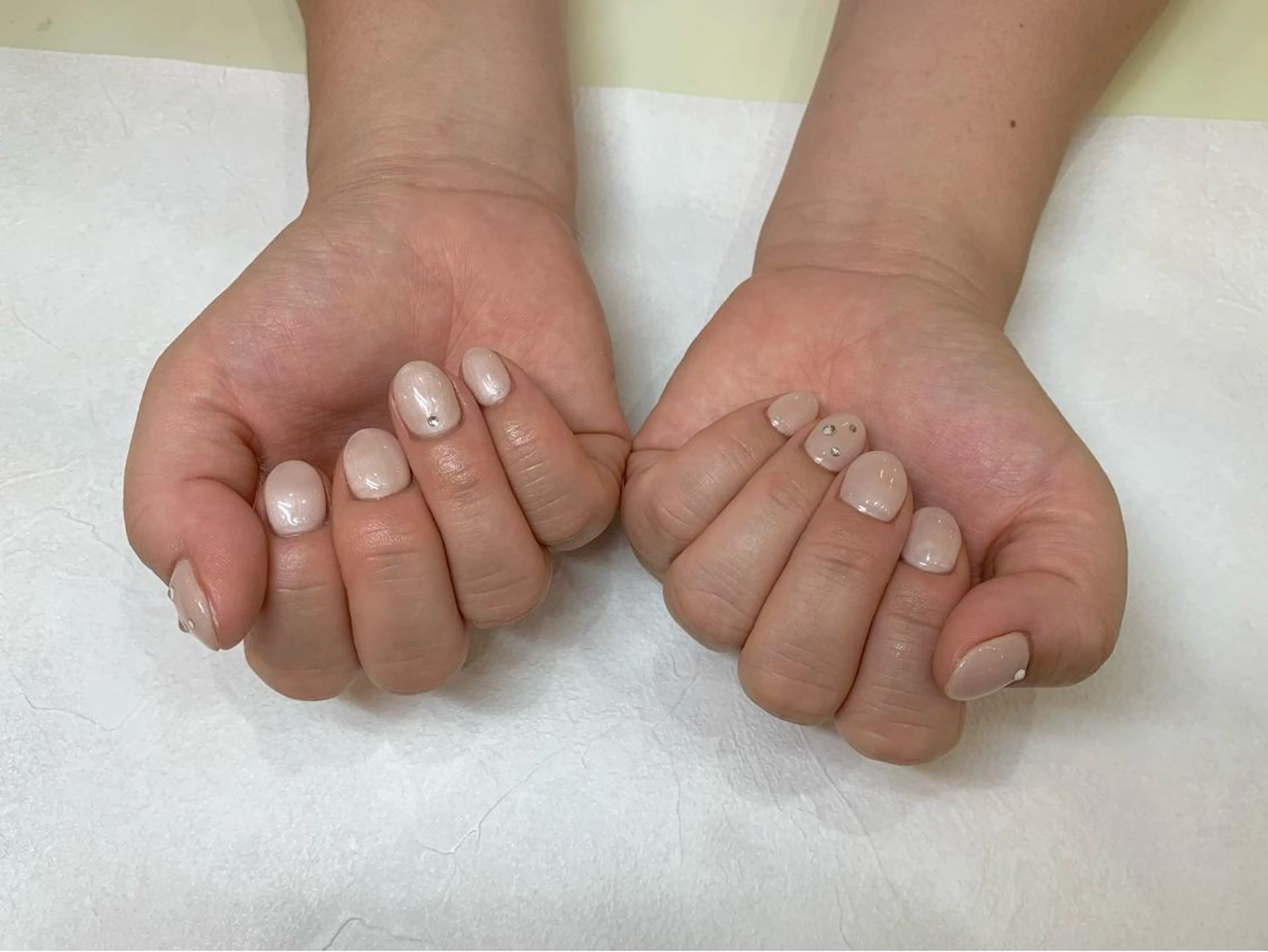 ネイル ストーンネイル SOARE TADAのネイルデザイン