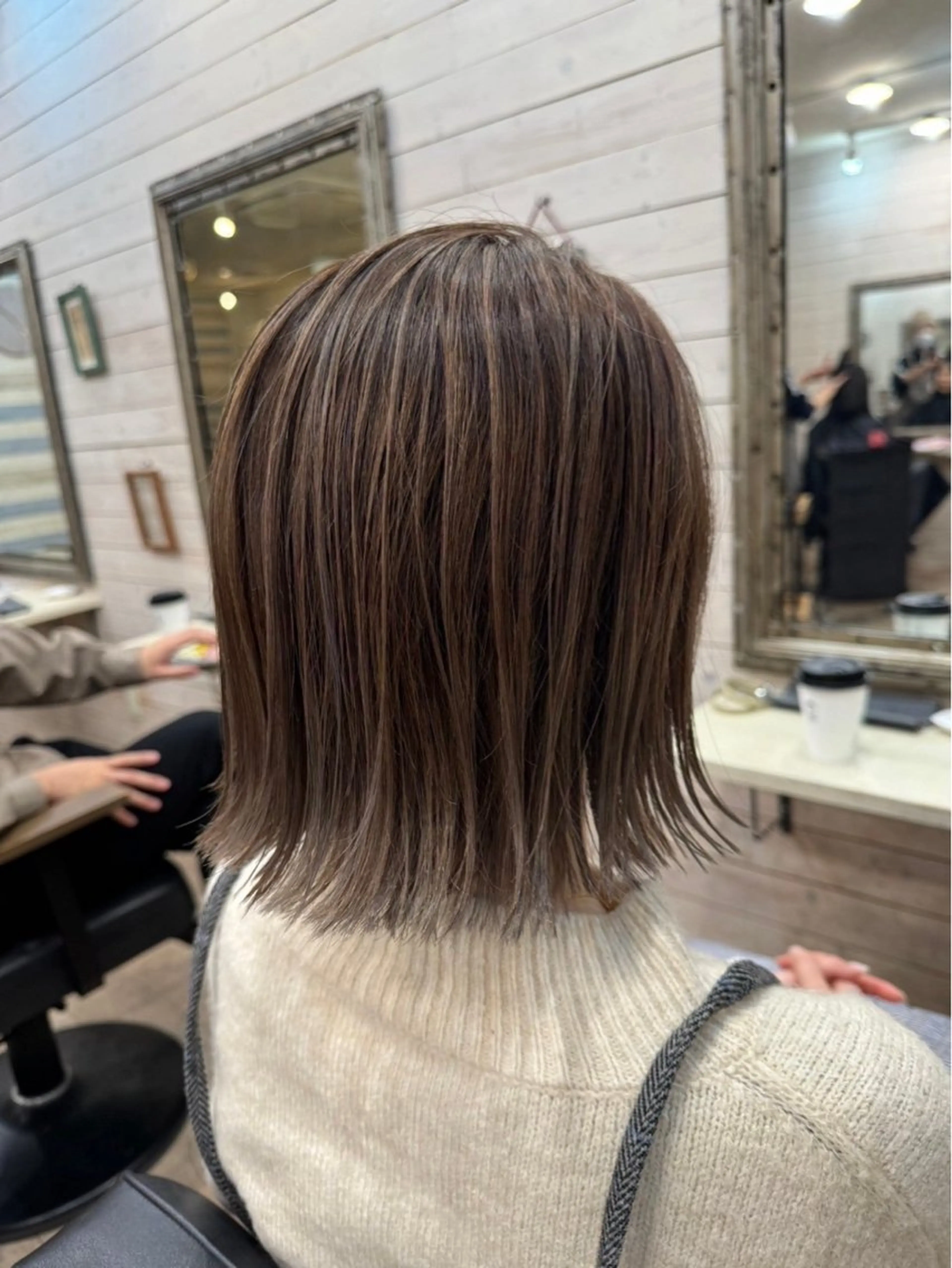 ミディアム カラー 飯塚 健成のヘアスタイル