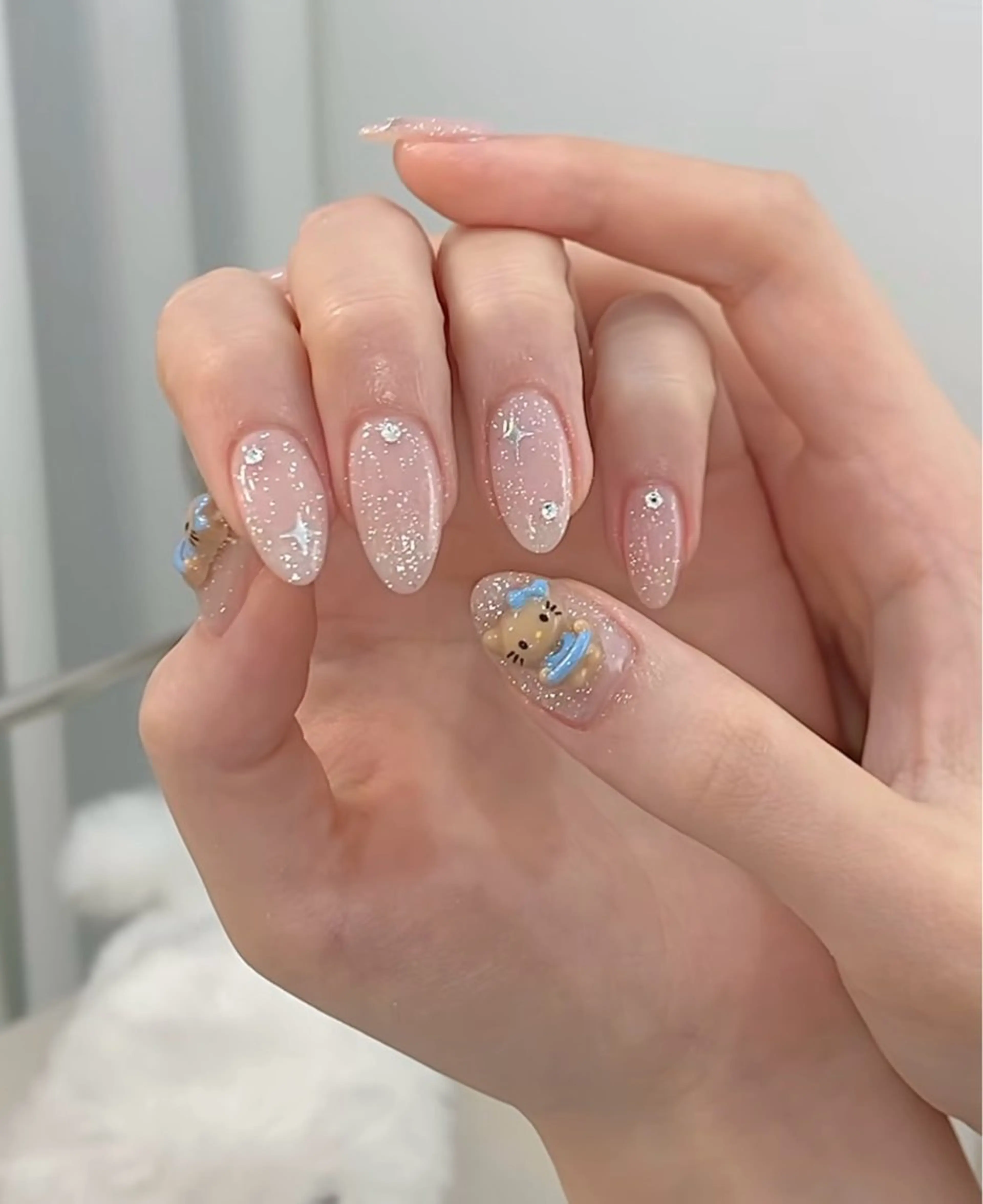 ネイル 持ち込み ハンドネイル JISOO ANA.CHUOのネイルデザイン