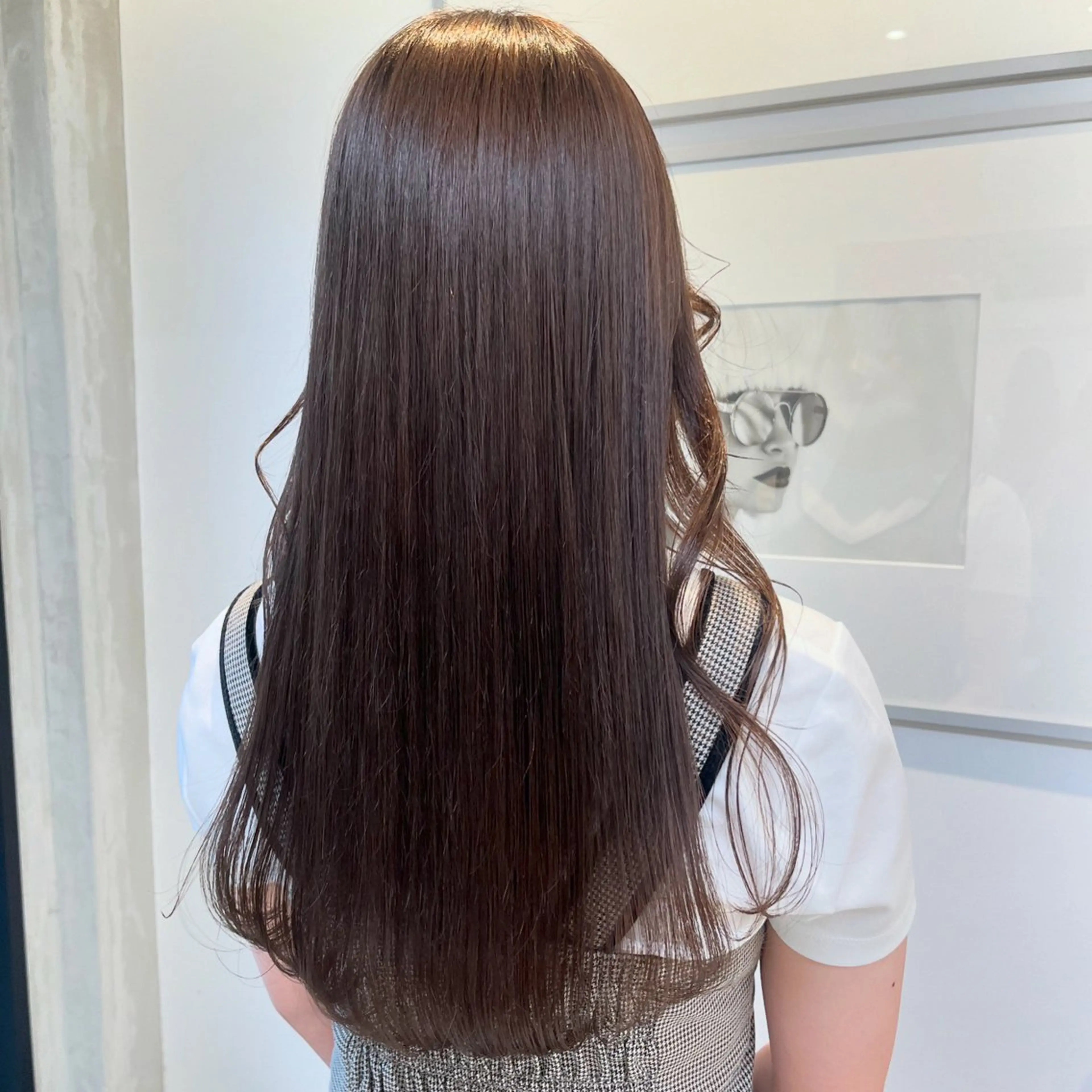 セミロング カラー ブラウンカラー 透明感カラー グレージュ シアーブラウン ヘアカラー トリートメント ヘッドスパ ヘアセット カジュアルを女っぽく 𝗮𝘆𝗮𝗰𝗼のヘアスタイル