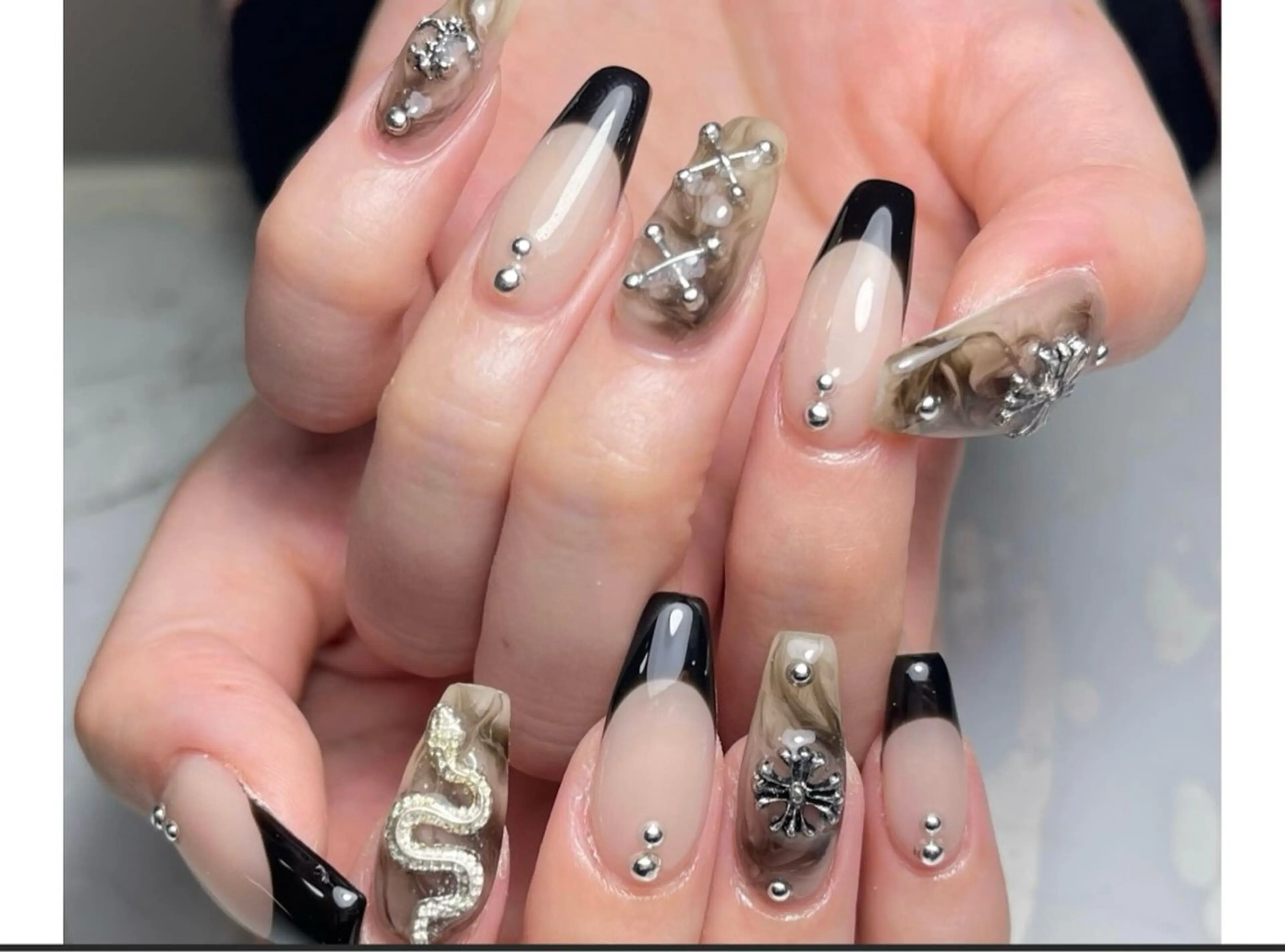 ネイル アートネイル フレンチネイル ジェルネイル グラデーション 韓国ネイル Nail Salon kihi大塚店のネイルデザイン