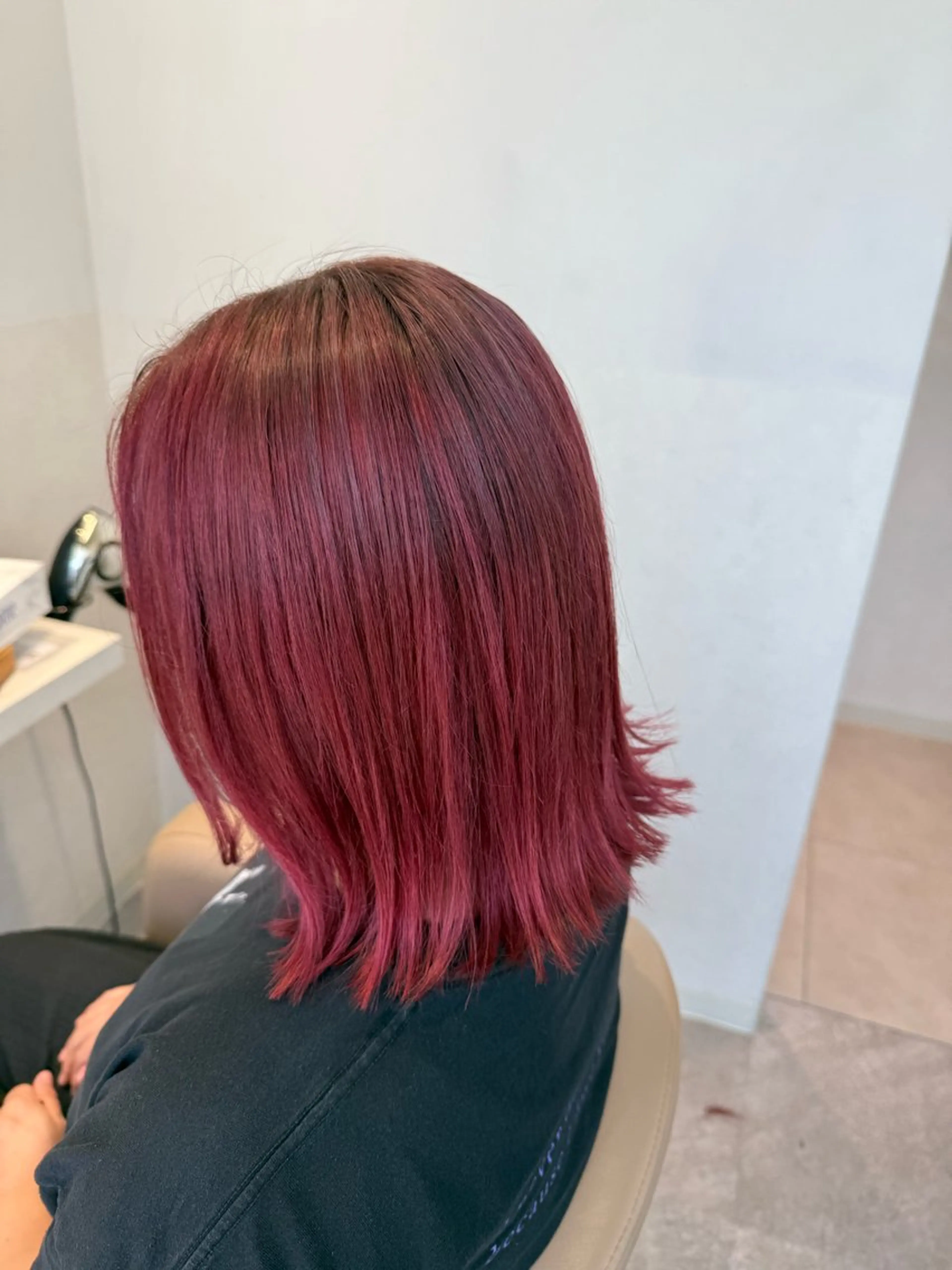 ミディアム カラー ボブ 🍇おぐら めぐみ🍇のヘアスタイル