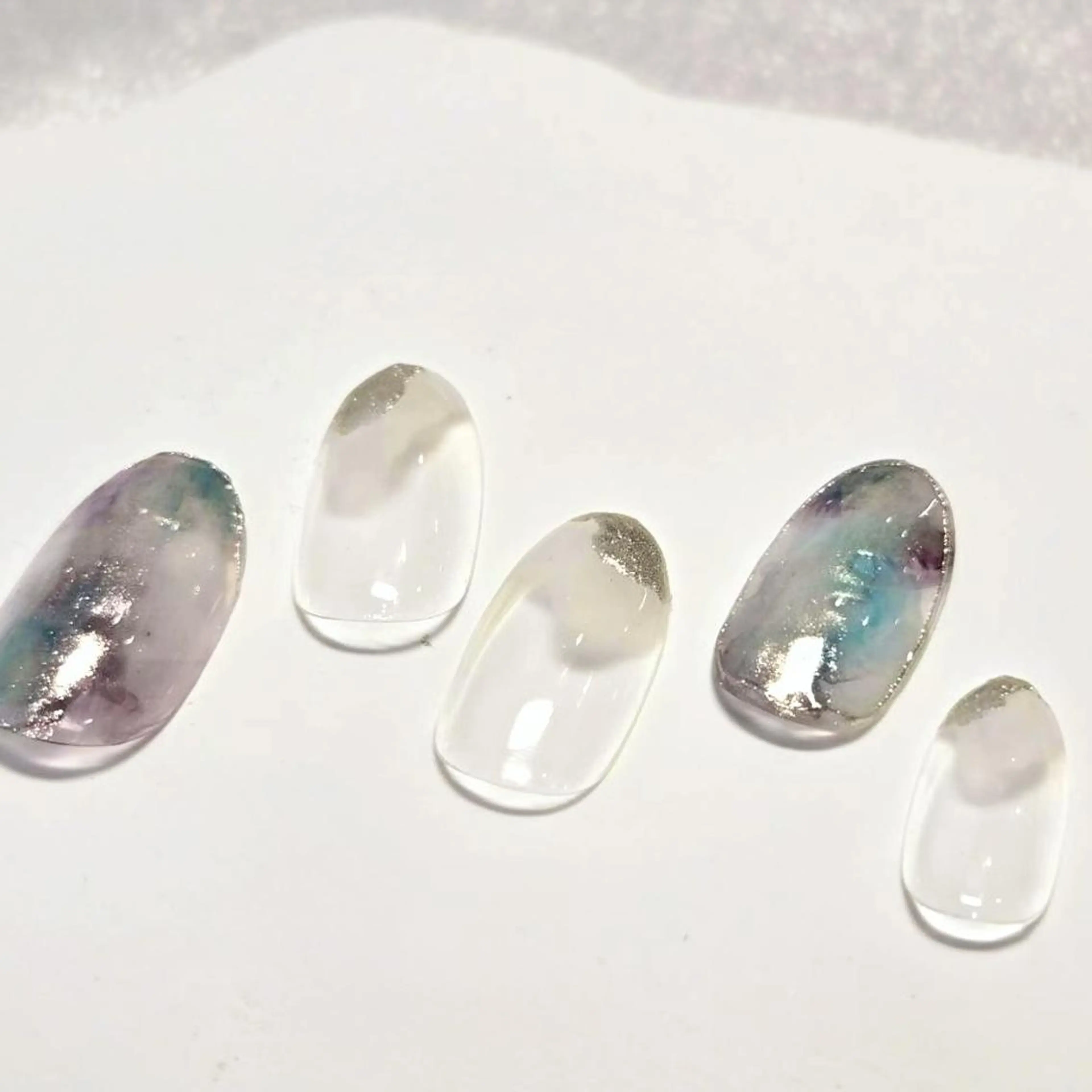 ネイル アートネイル ブルー ニュアンスネイル パープル シンプルネイル SAYA‎🤍 Riccoのネイルデザイン