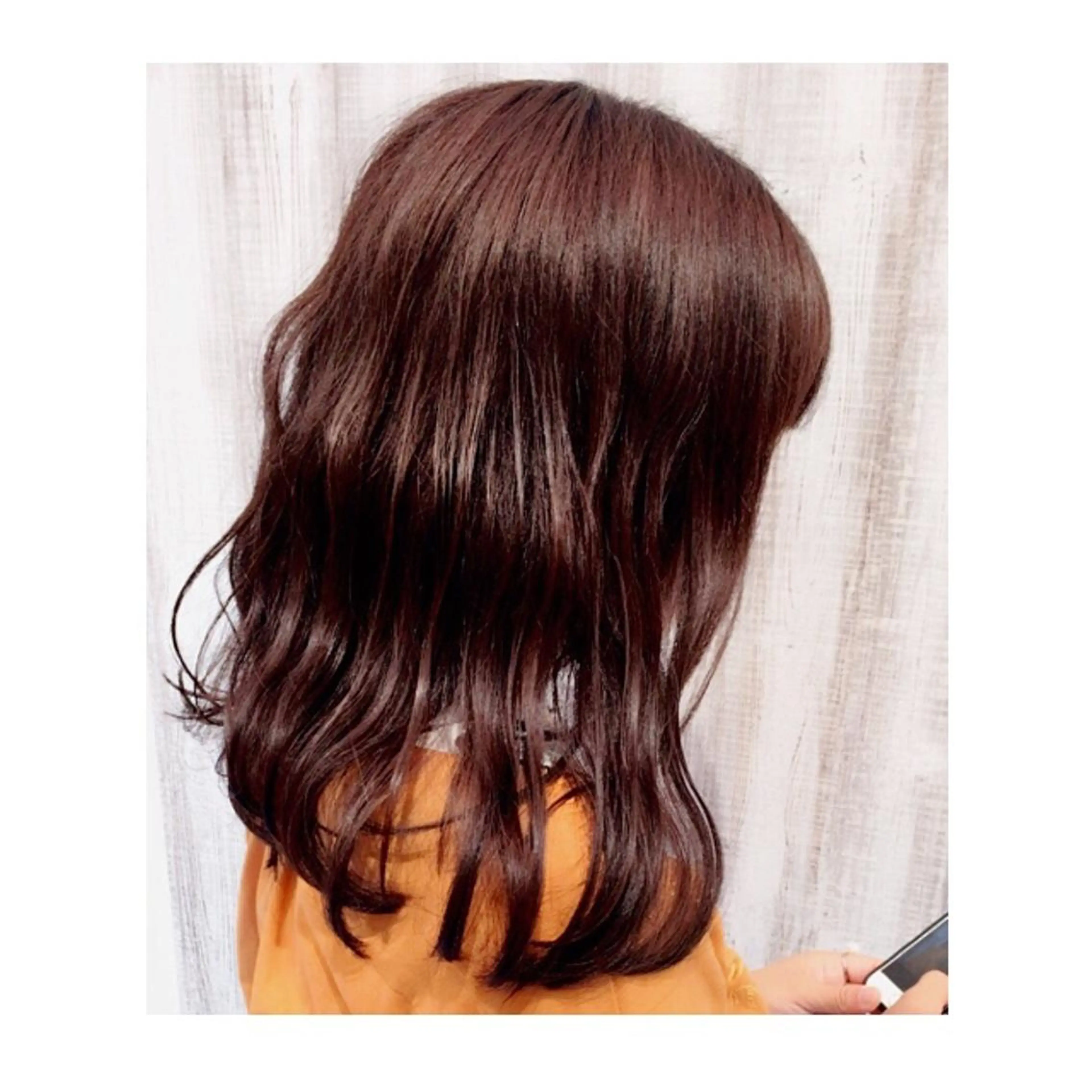 セミロング カラー パーマ ヘアアレンジ ベージュカラー ピンクカラー ピンクベージュ 透明感♡︎♡︎ 佐々木早苗のヘアスタイル