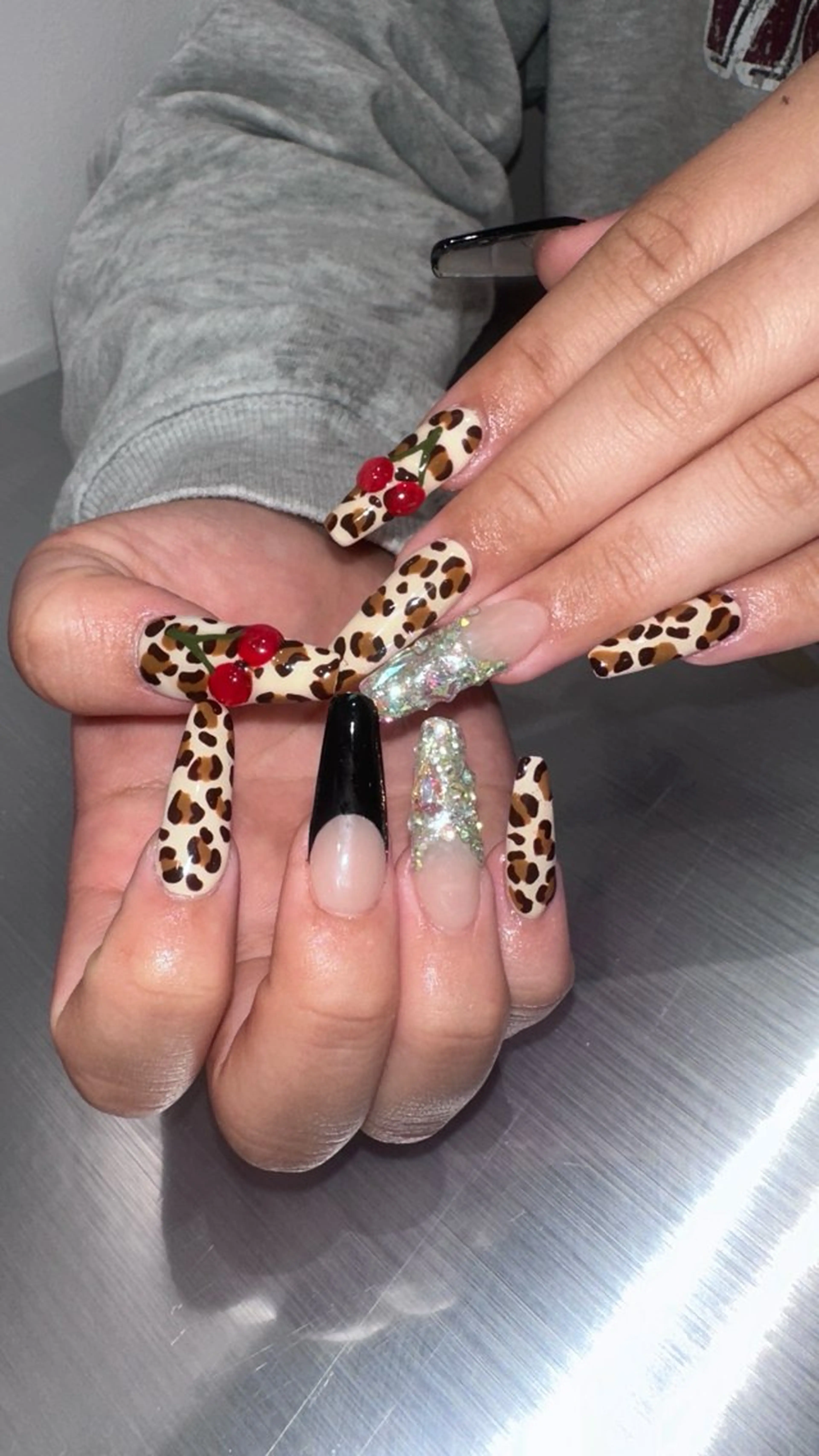 ネイル ハンドネイル 👽個性派ネイル🎀 komachiのヘアスタイル