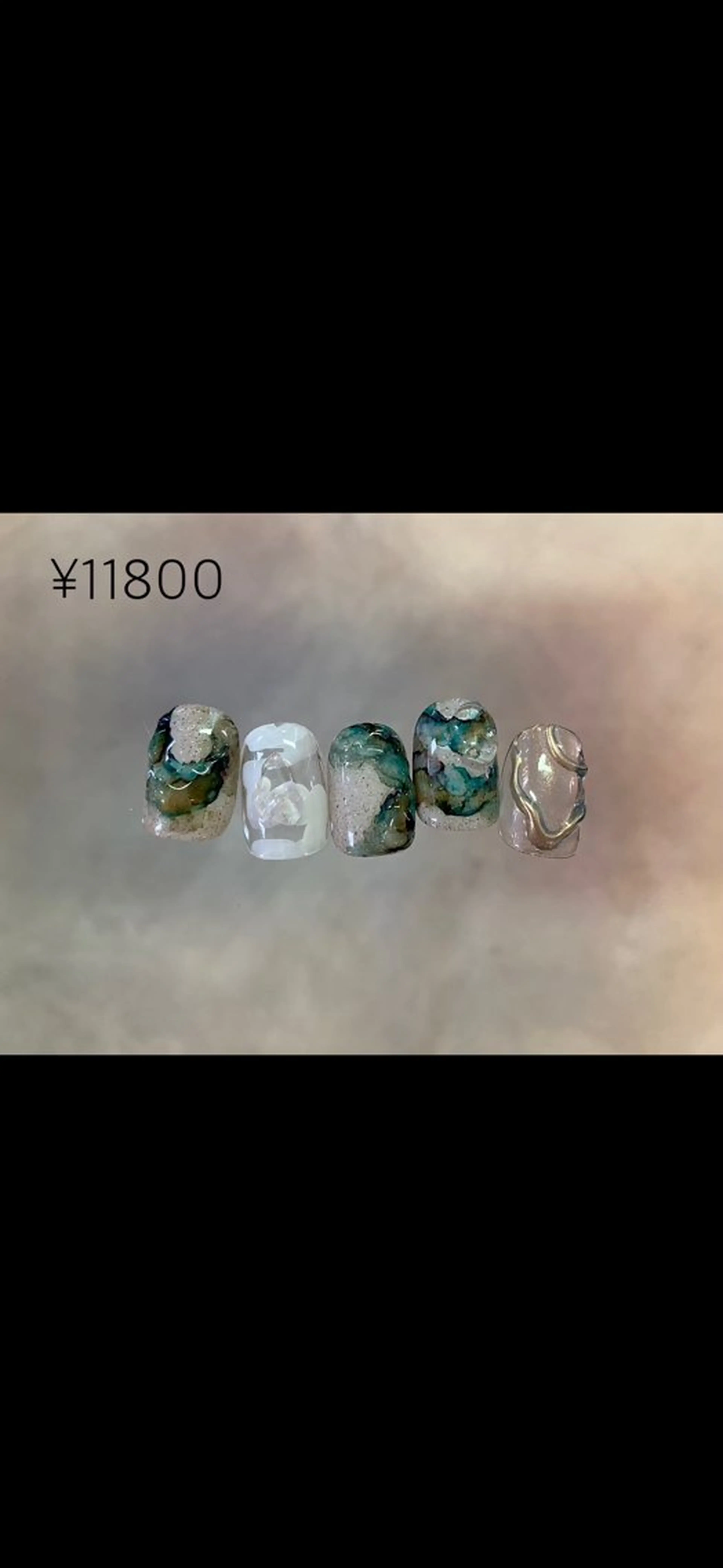 ネイル KUROIWA KAORIのネイルデザイン