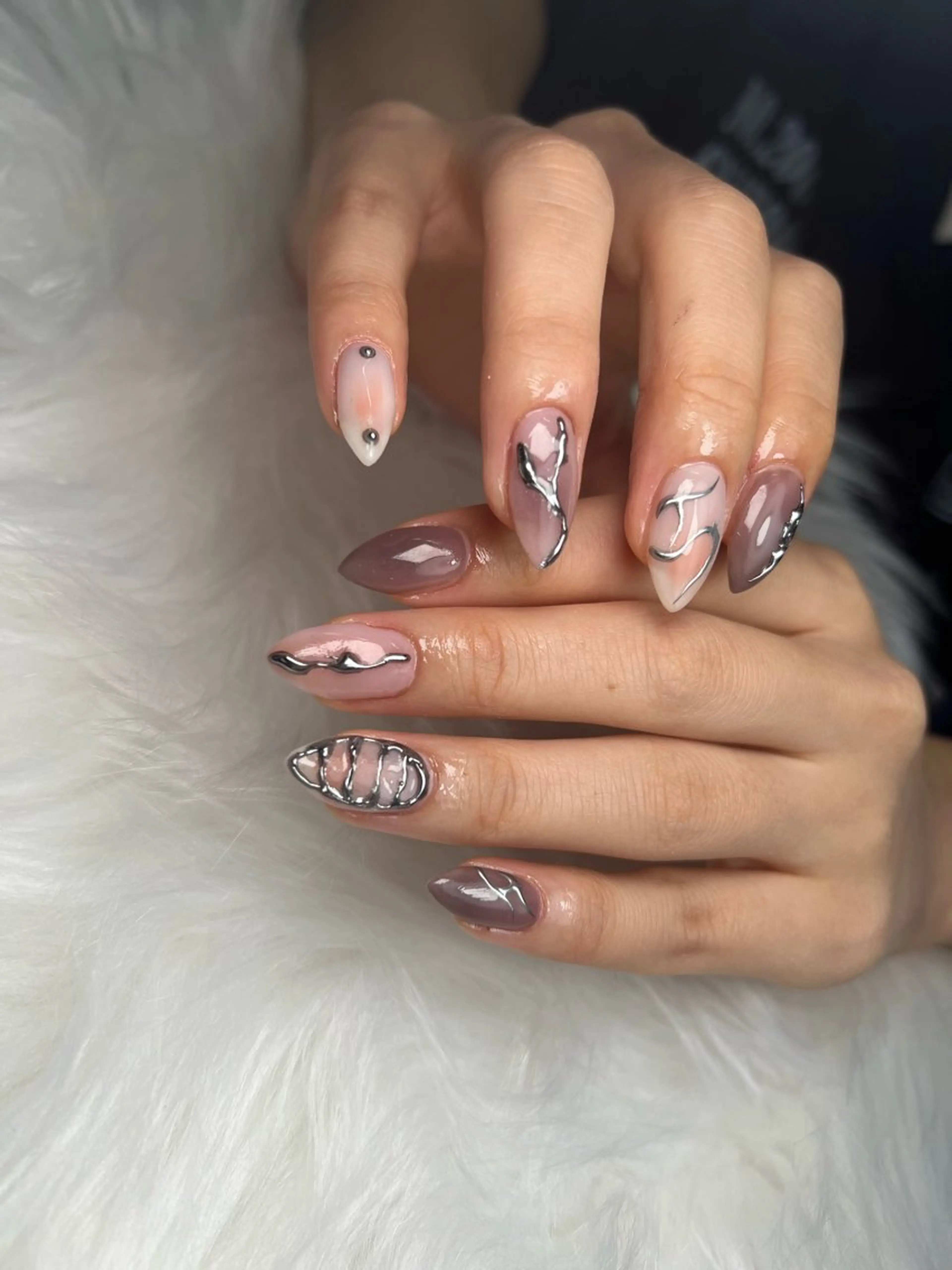 ネイル ハンドネイル Nail Salon L'arc所属・💊大阪/心斎橋 moni🧠のネイルデザイン