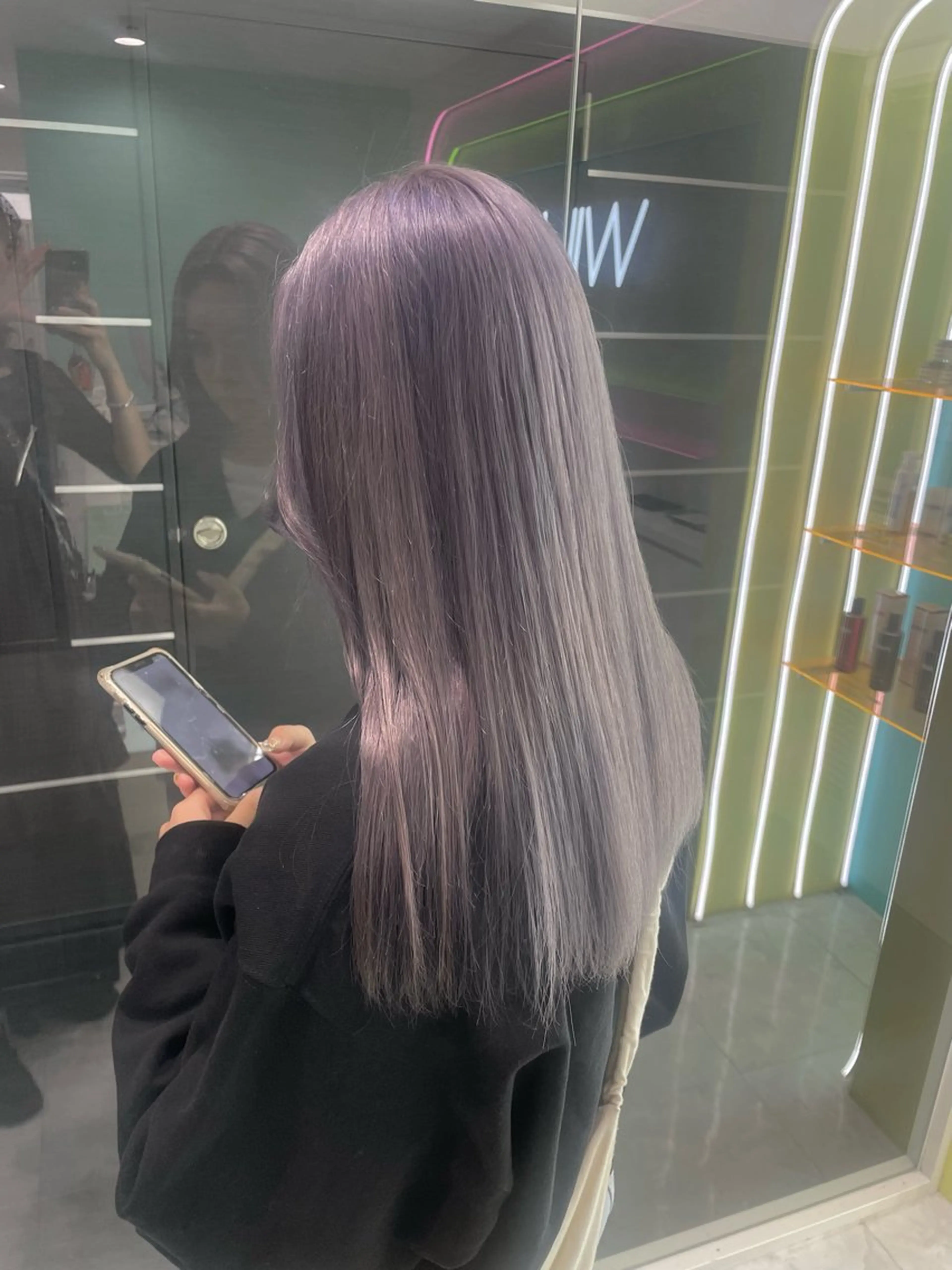 ロング カラー パーマ ヘアアレンジ メンズ メンズブリーチ メンズハイトーン ブリーチ グレージュ ハイトーンカラー ヘアカラー トリートメント ヘッドスパ 透明感カラー・レイヤ ー🎀amika🎀のヘアスタイル