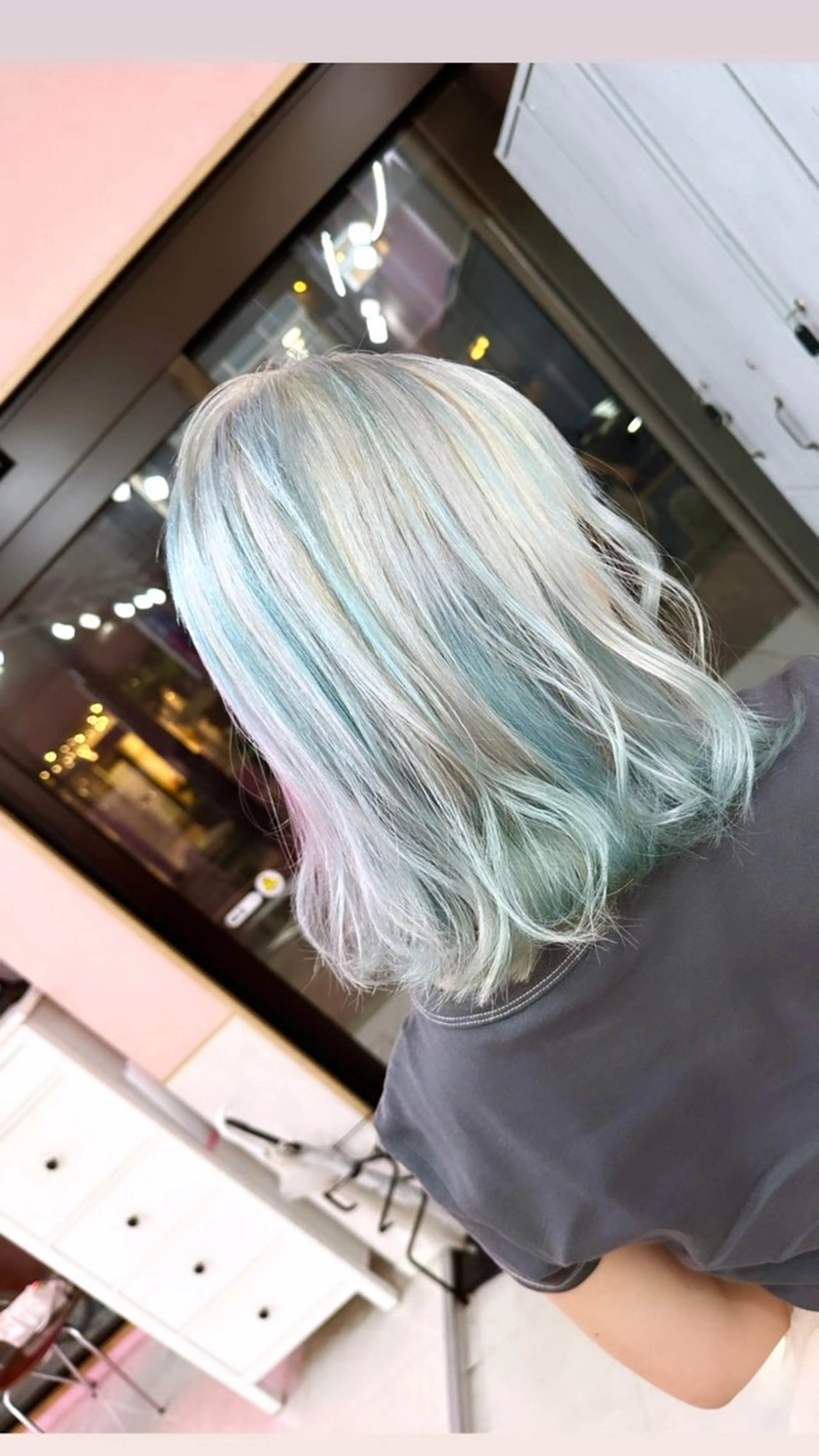 セミロング カラー ヘアカラー トリートメント ブリーチ人気No.1 MANATO🎨🌈のヘアスタイル