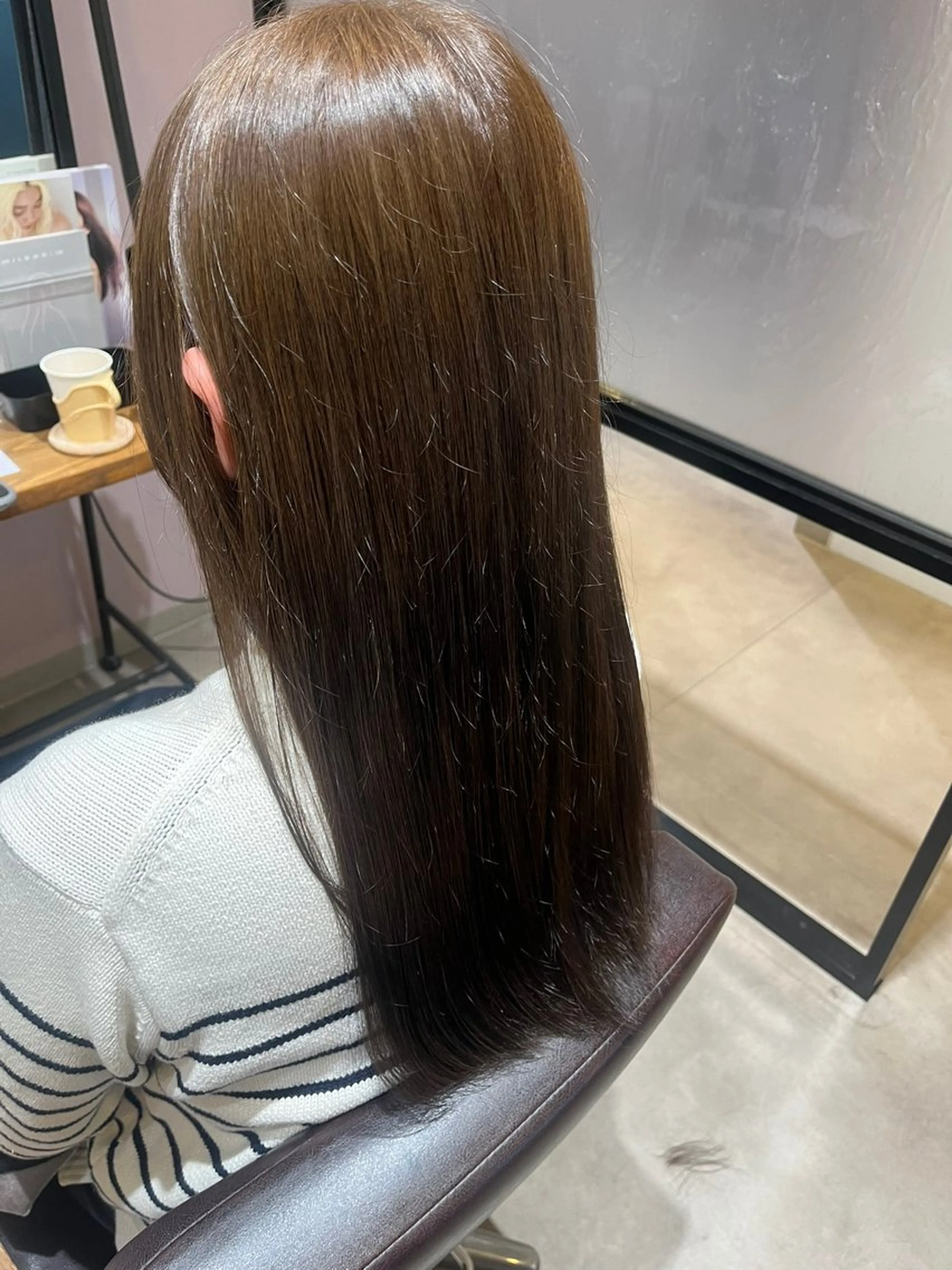 カラー 西原 愛紗のヘアスタイル