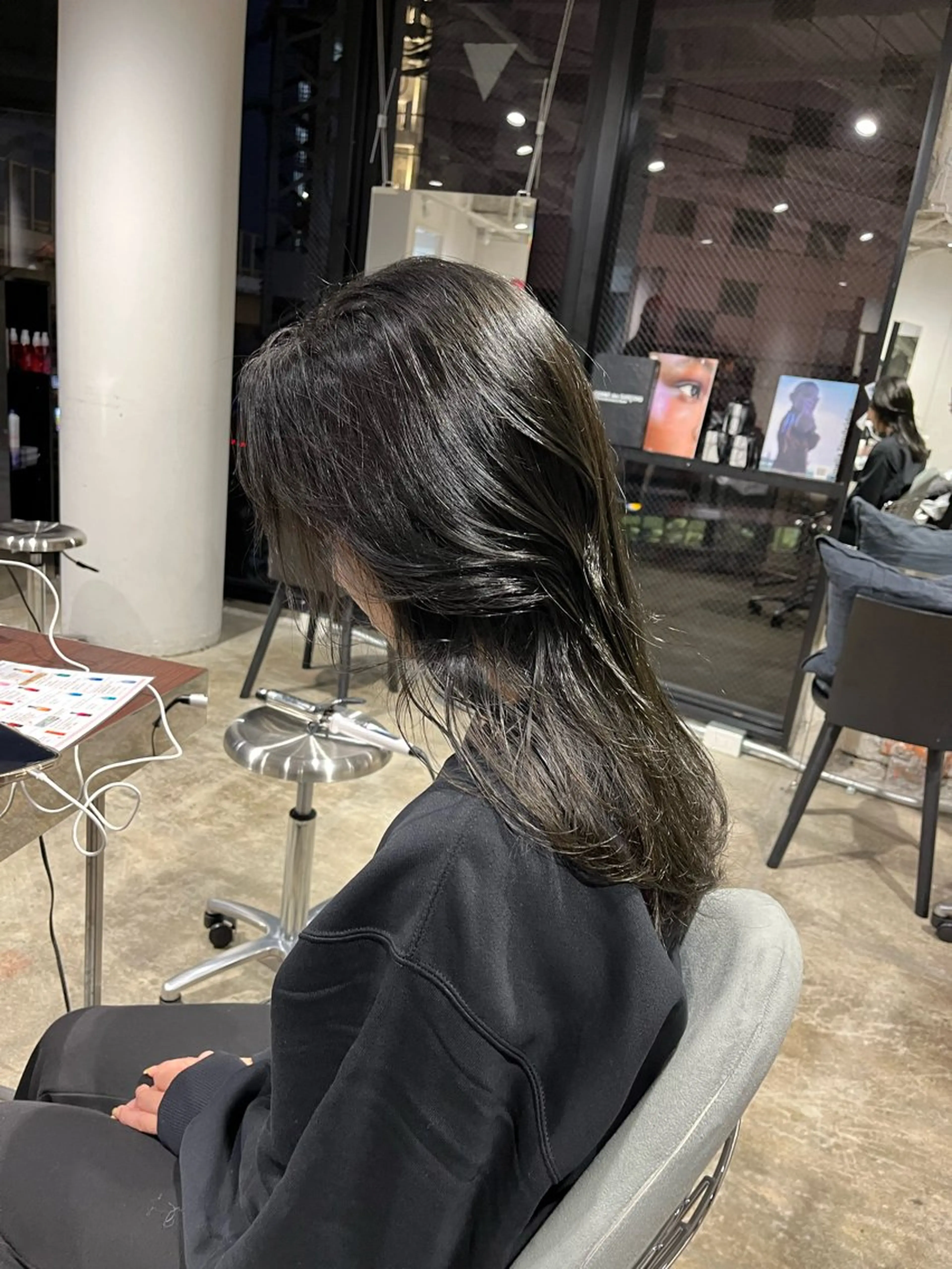 ミディアム 🟡ひろの/ツヤ カラー/髪質改善🟡のヘアスタイル