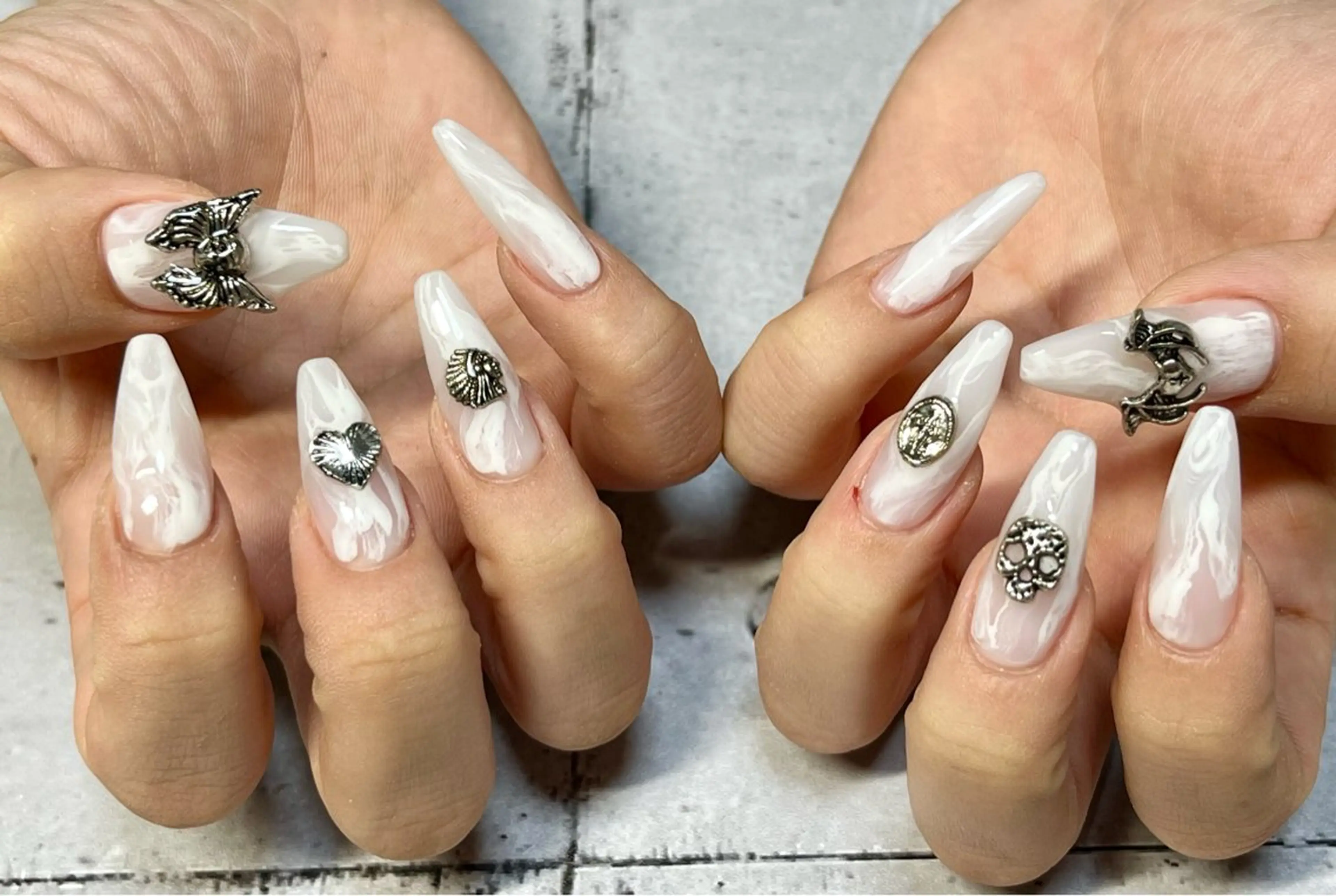 ネイル ニュアンスネイル ハンドネイル まり りぃ〜んのネイルデザイン