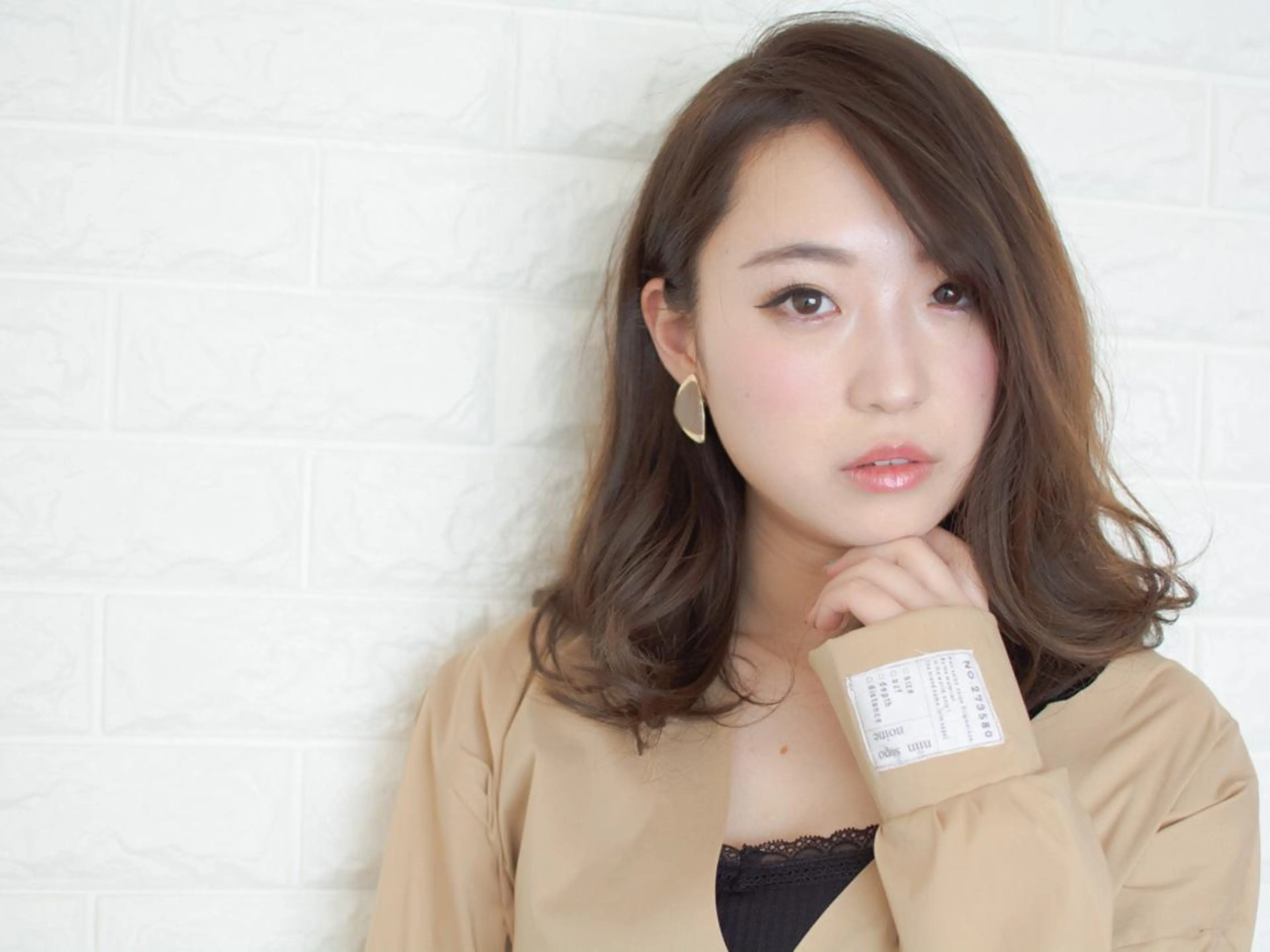 セミロング カラー ショートボブ ベージュカラー ブルーカラー ブルージュ グレージュ 撮影モデル 斉藤 正敏のその他イメージ