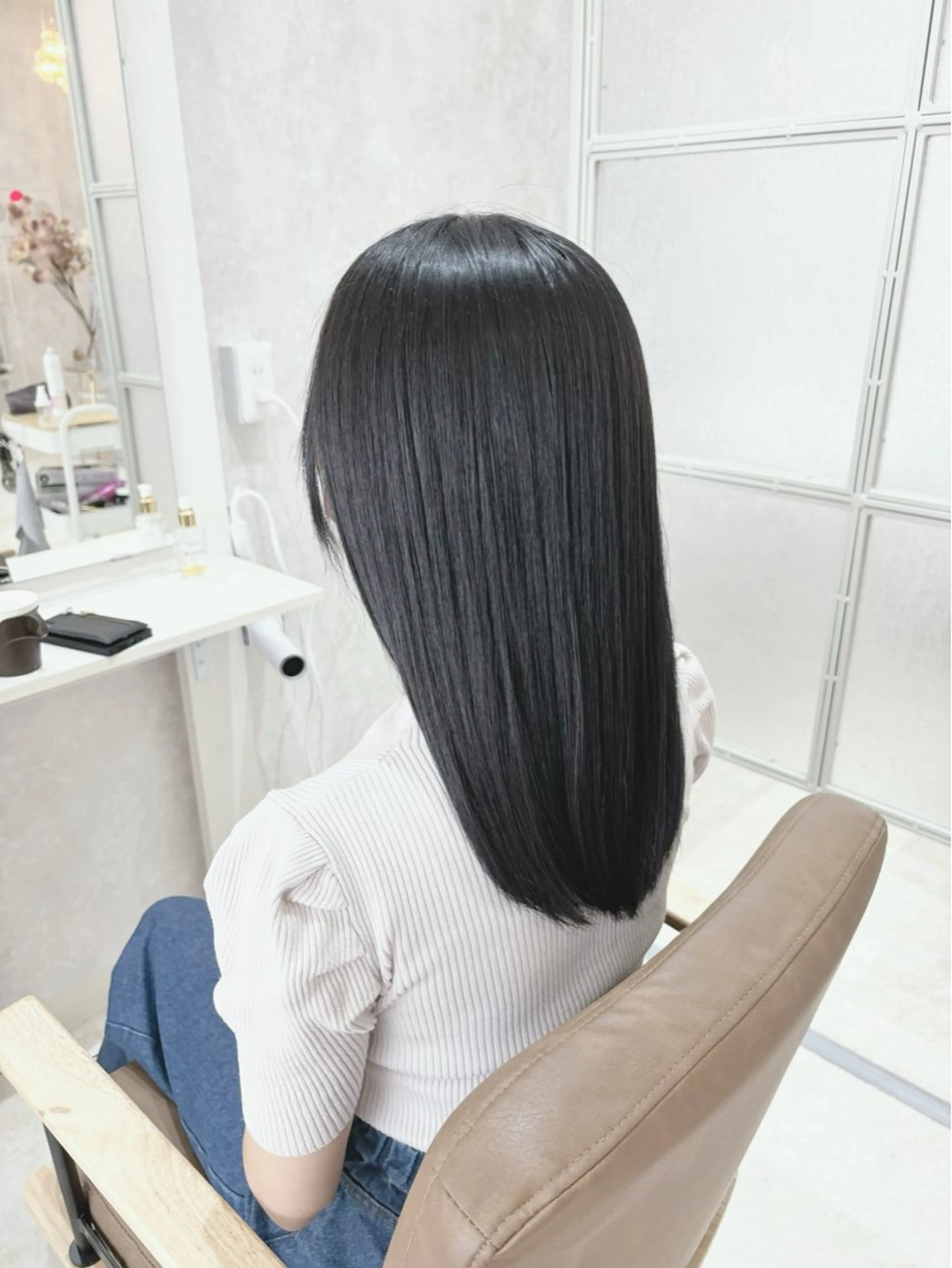 ☂️艶髪に☂️広がり・うねりを抑えて扱いやすく✨カット＋ダメージレス縮毛矯正で艶髪に💇‍♀️🌿の写真