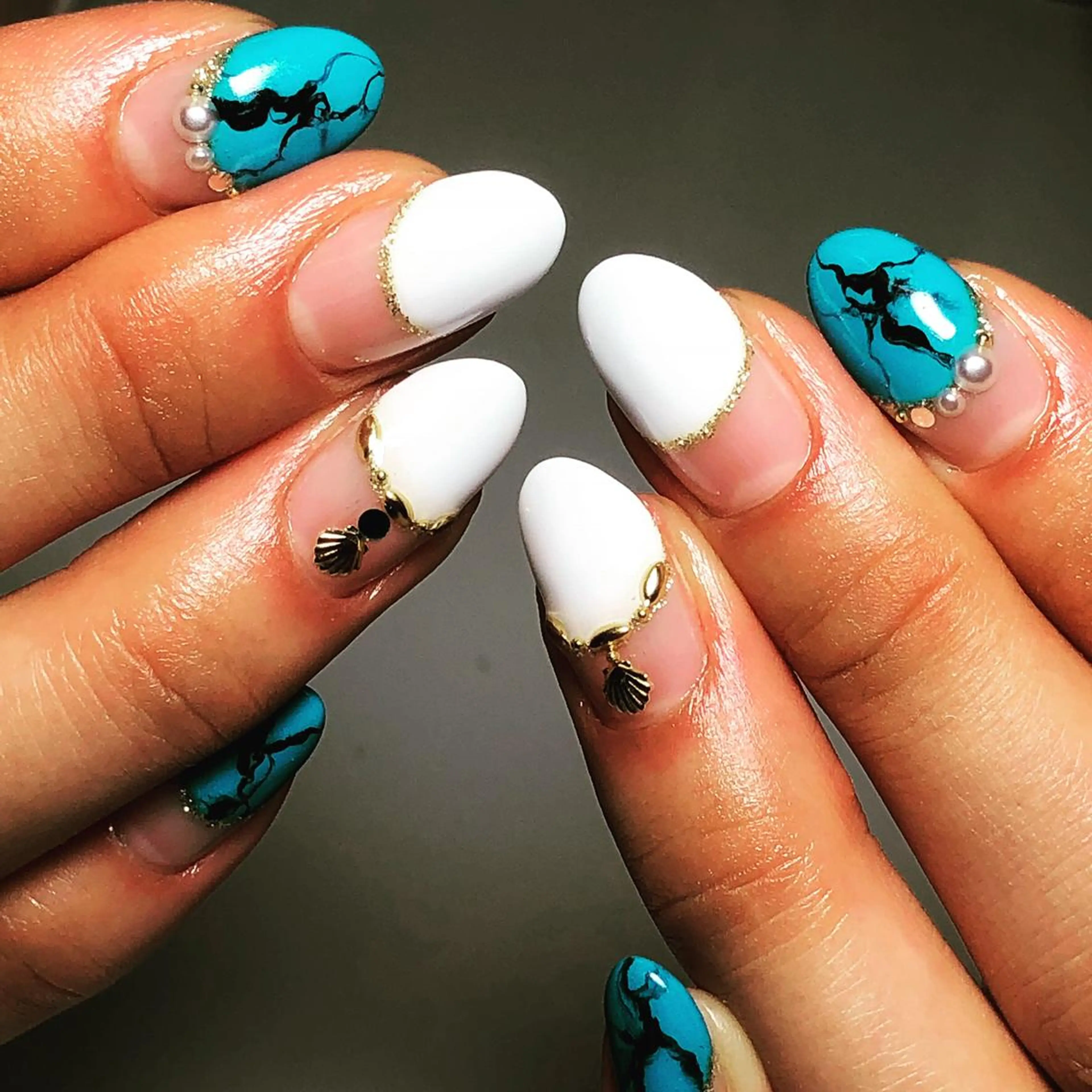 ネイル M nail はやまうららのネイルデザイン