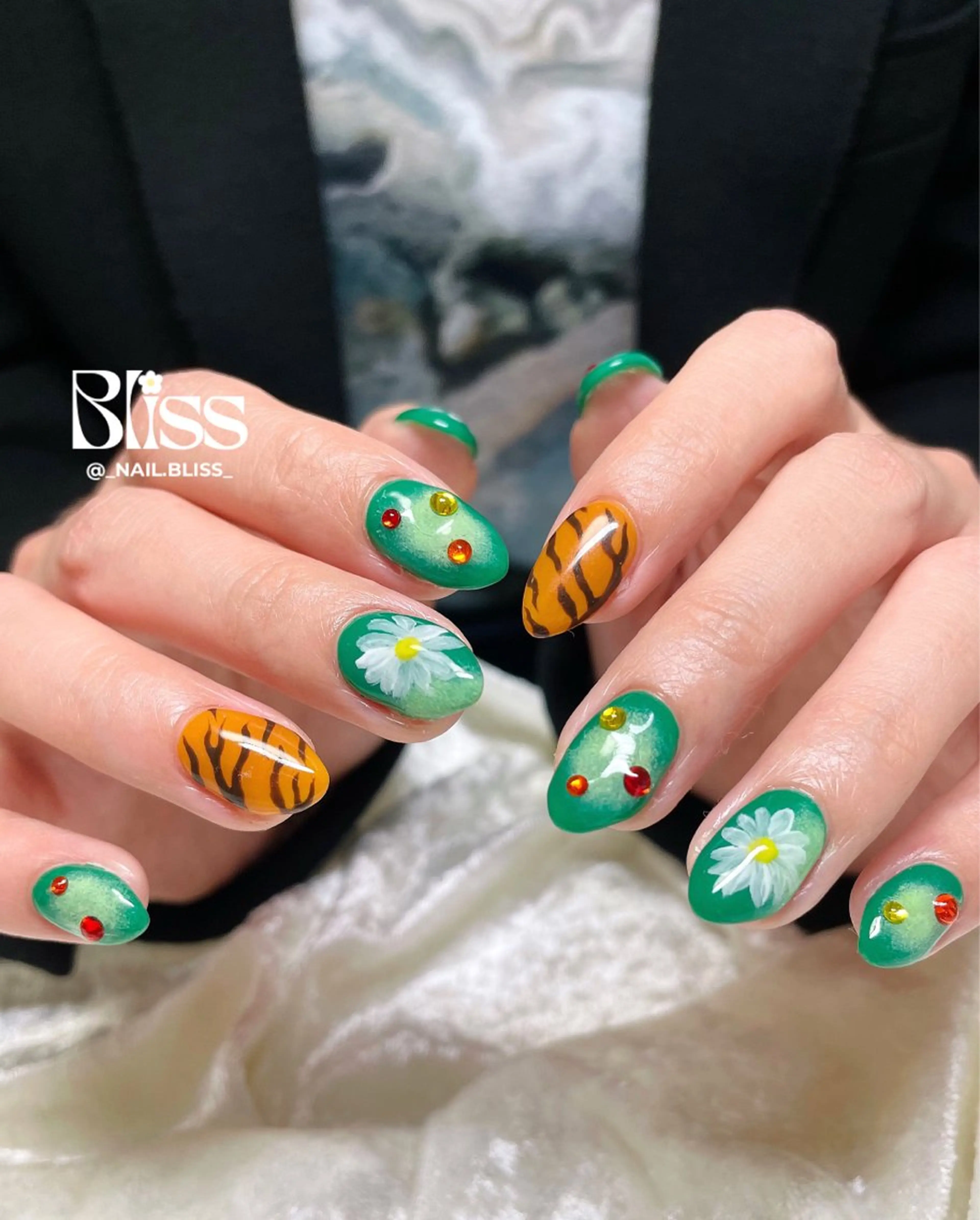 ネイル ハンドネイル NAIL BLISSのネイルデザイン