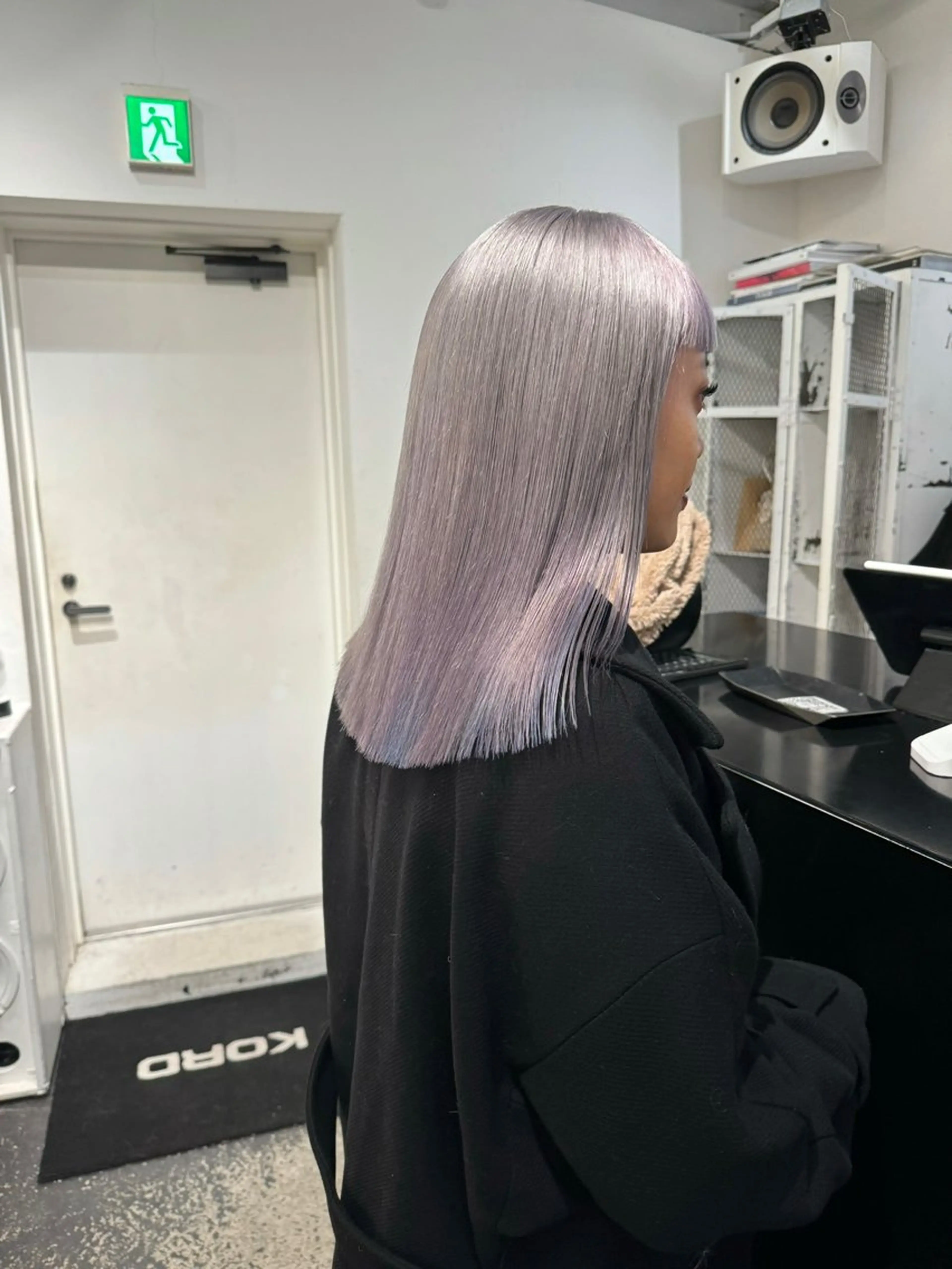 セミロング カラー ヘアアレンジ ブリーチ ラベンダーカラー カット ヘアカラー トリートメント 艶ハイトーン/ヘア アレンジAYAKAのヘアスタイル