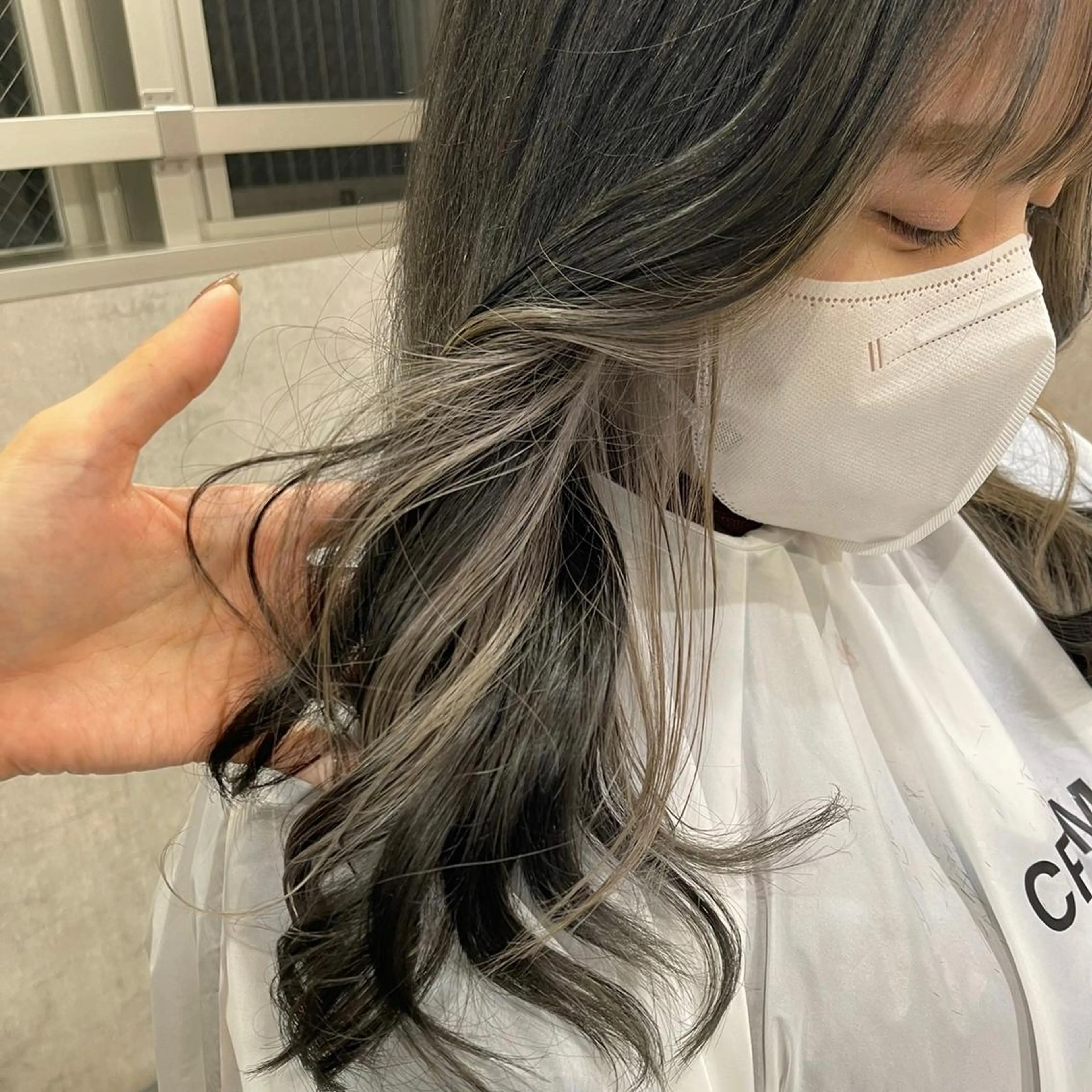 ロング カラー ヘアアレンジ インナーカラー ロング ヘアカラー 松井那津子 /ハイライトブリーチのヘアスタイル