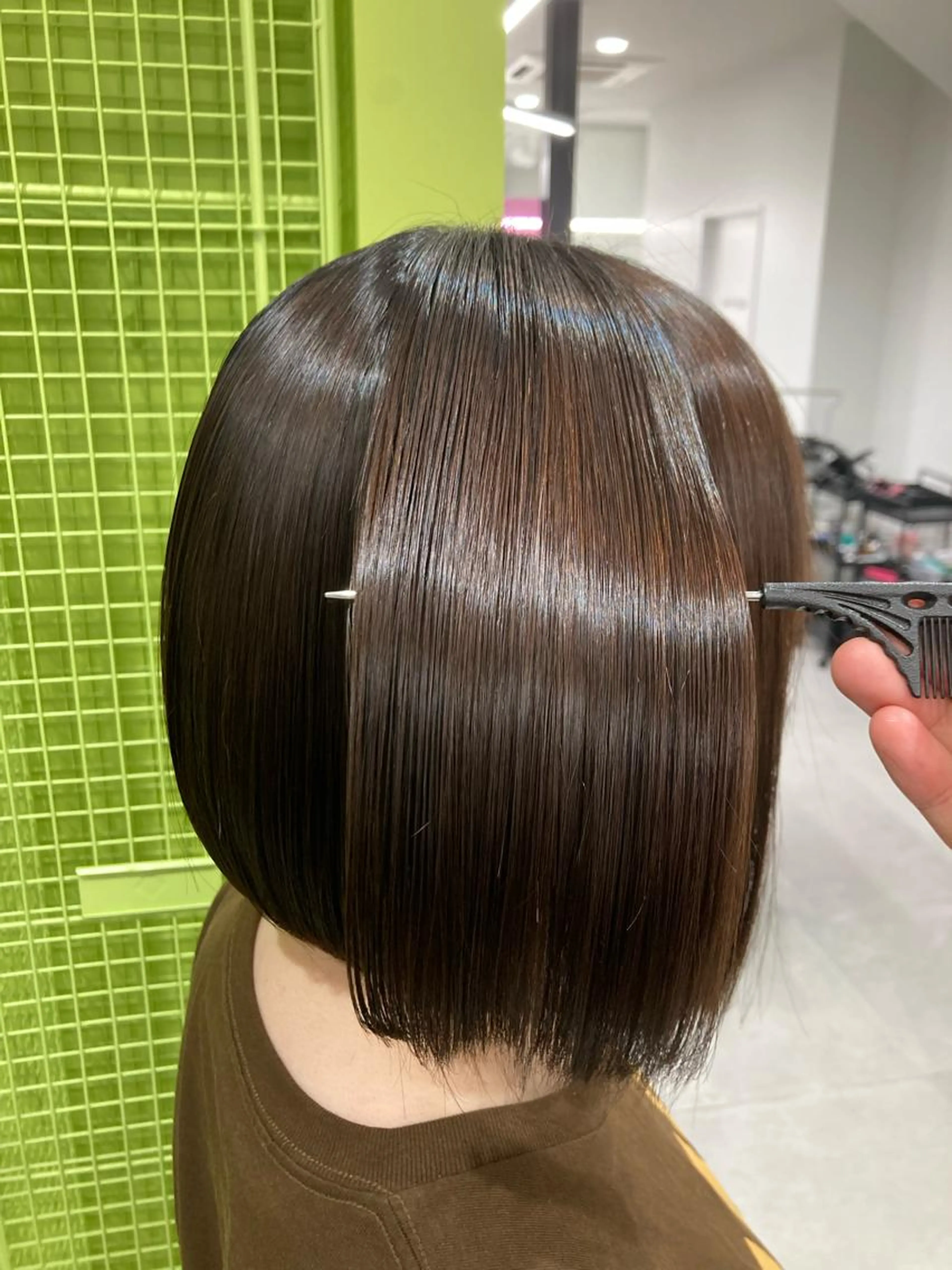 ブリーチ毛でも施術可能！✨️シルクストレート+カット＋髪質改善トリートメント（ホームケア付）の写真