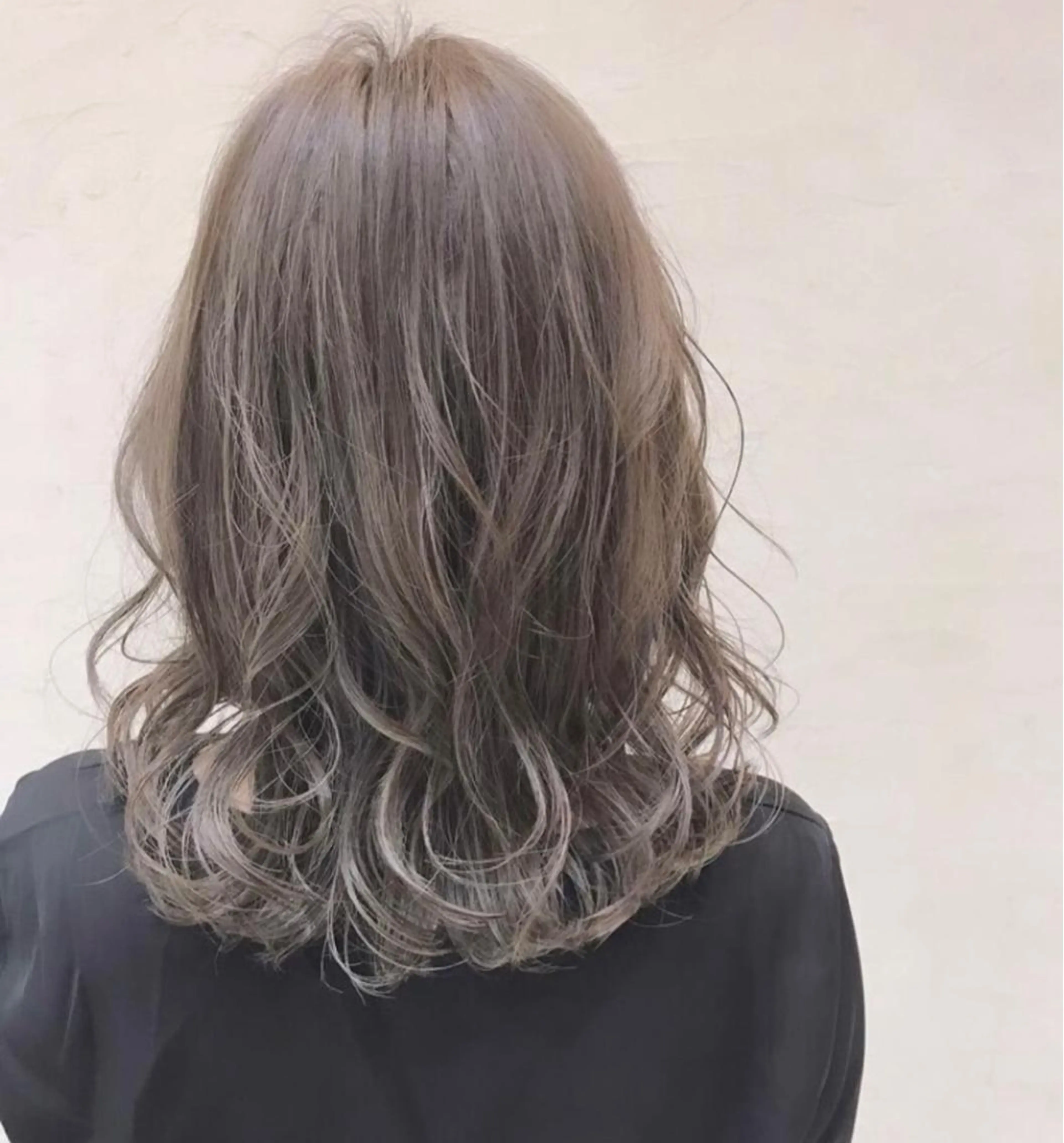 セミロング 森山 佳小里/カラー /似合わせカットのヘアスタイル