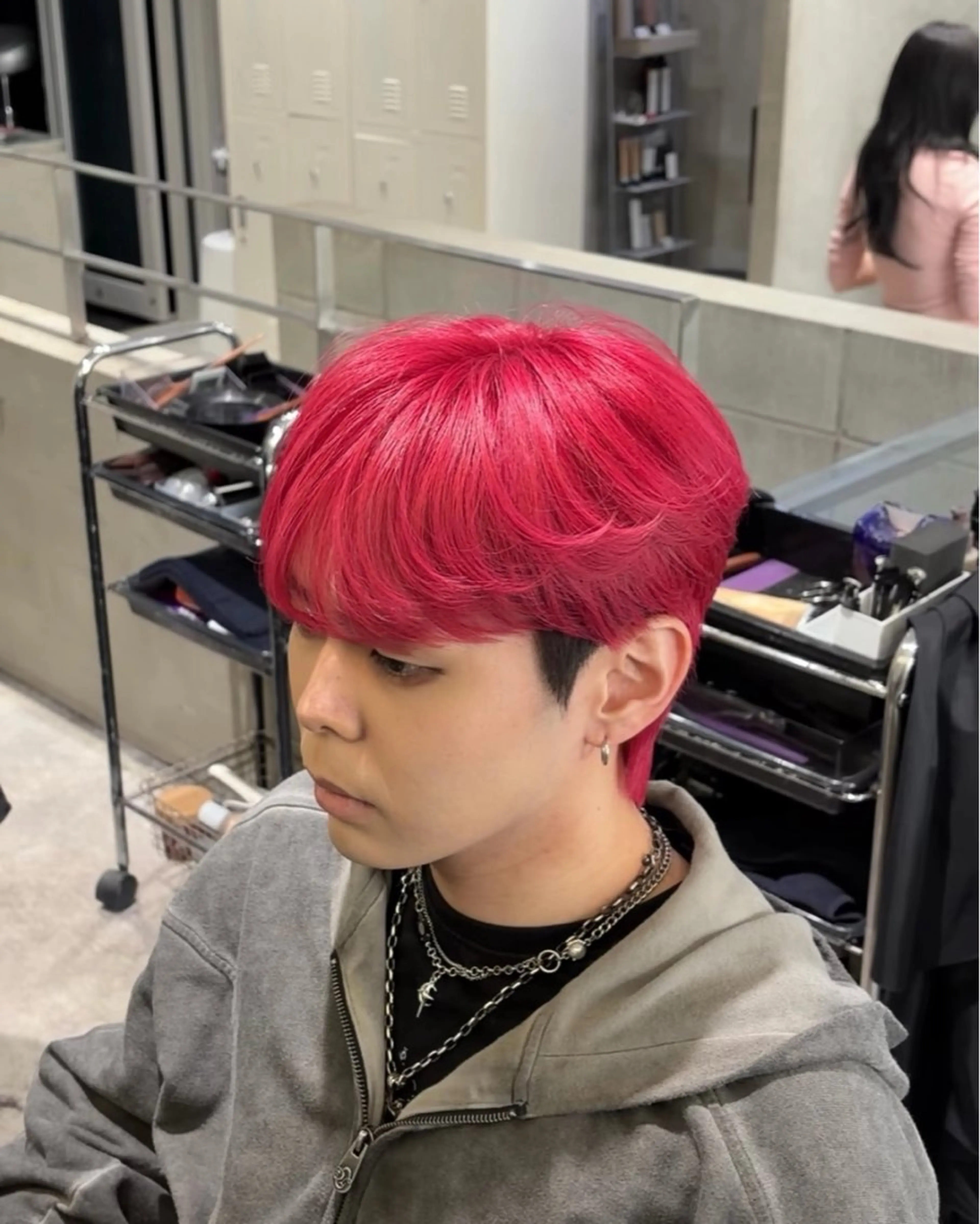 メンズ メンズ韓国風 韓国レイヤーカット/ 暗髪カラー/林 竜翔のヘアスタイル