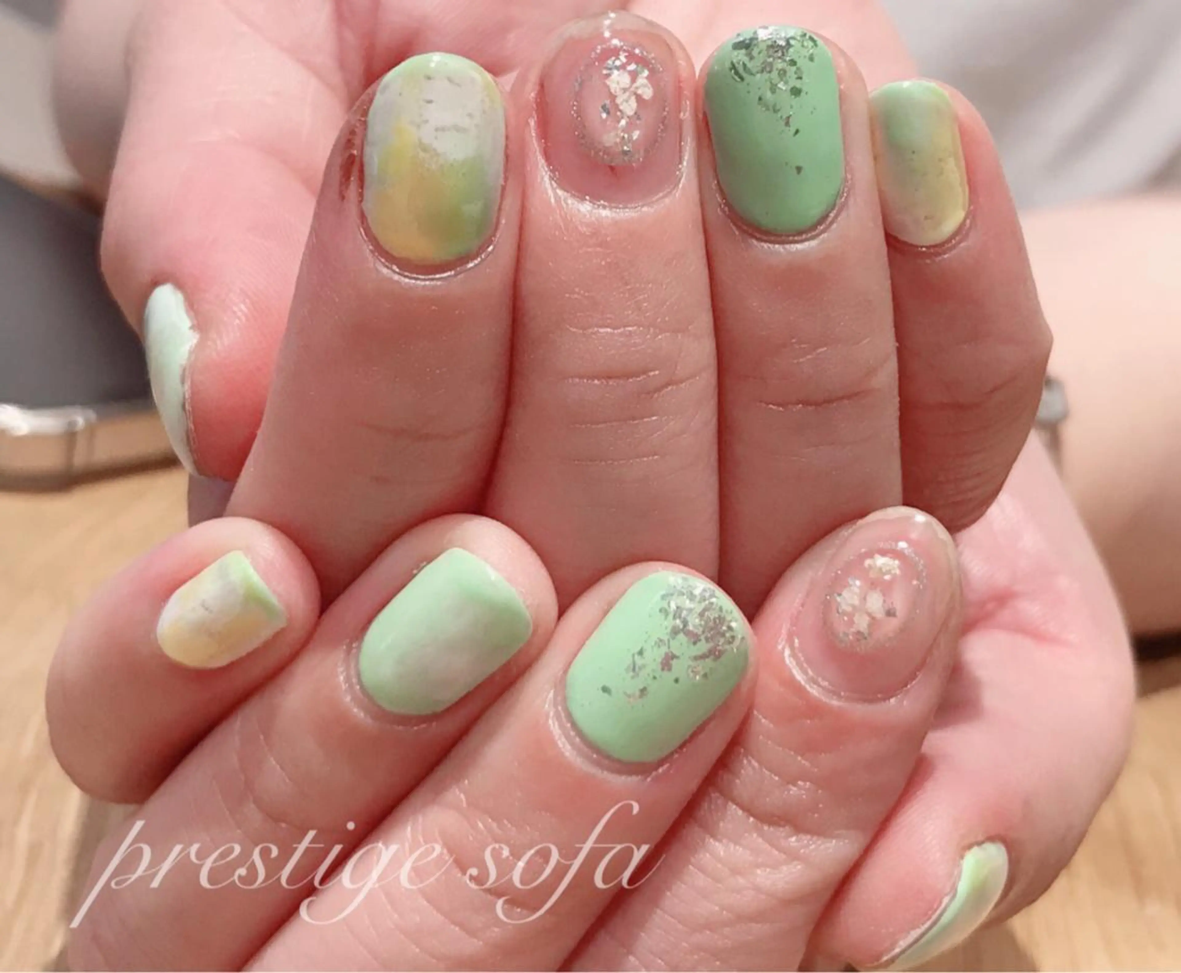 ネイル 持ち込み 髙橋 敦子のネイルデザイン